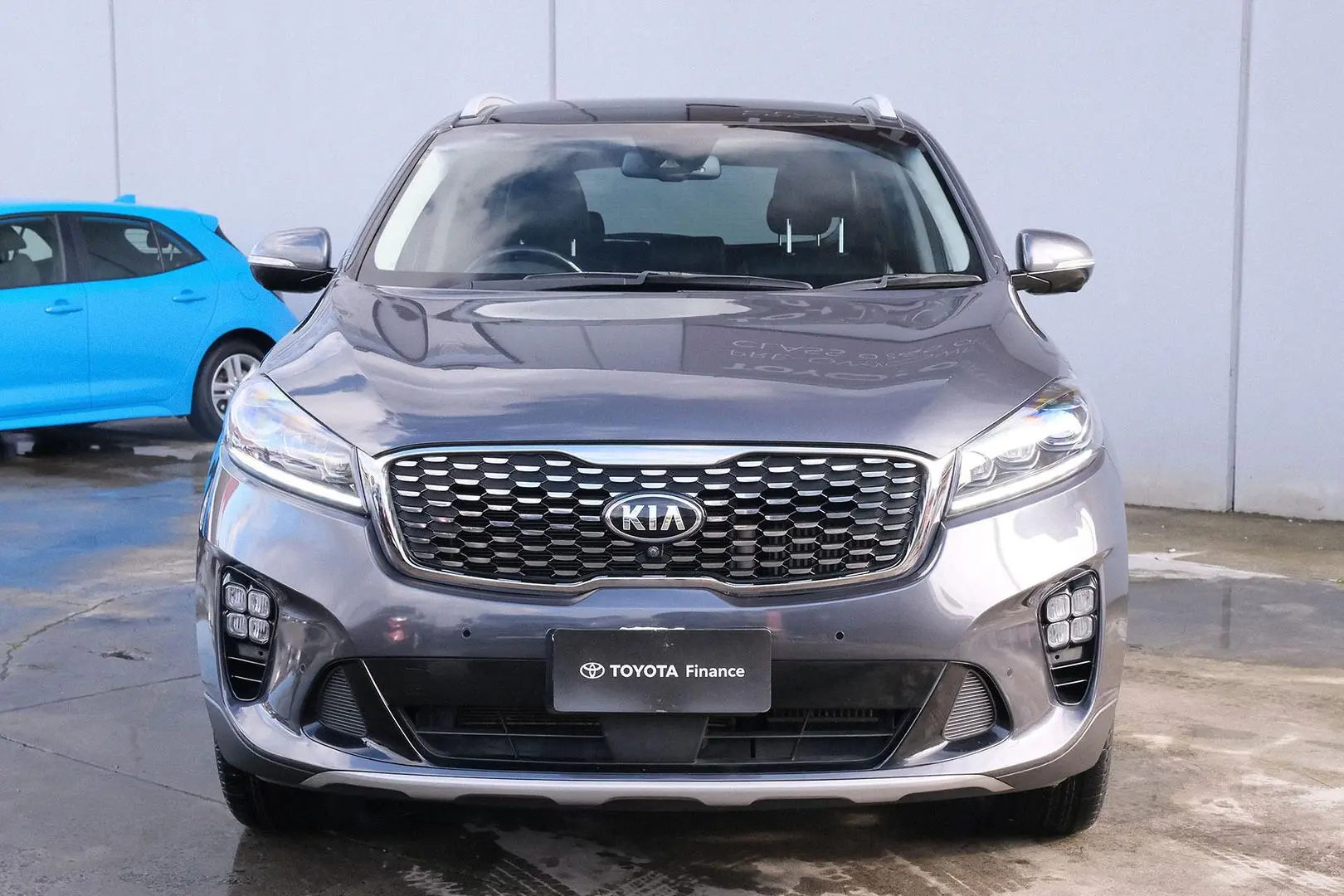 2018 Kia Sorento Gallery Image 3