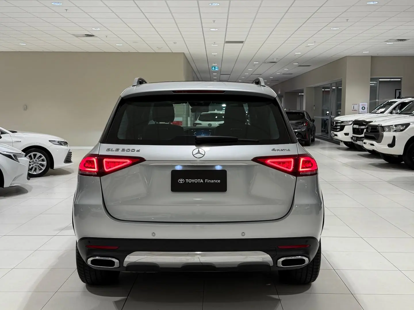 2021 Mercedes-Benz GLE-Class Gallery Image 9