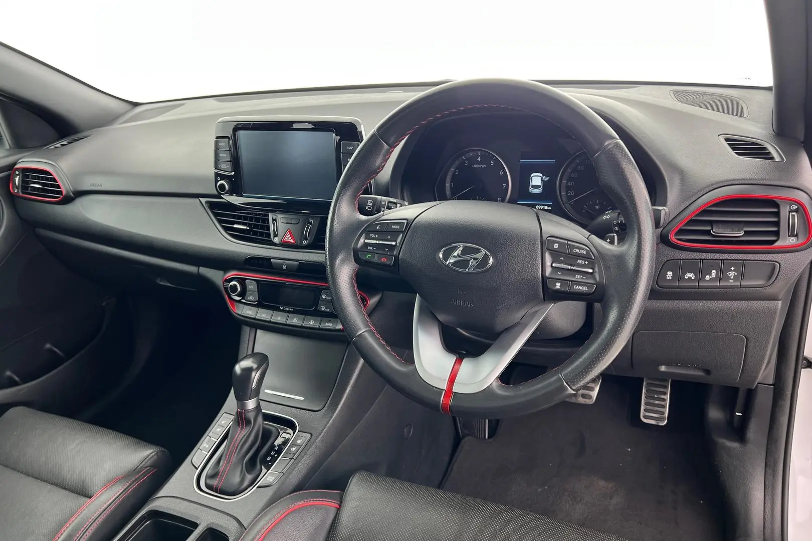 2018 Hyundai i30 Gallery Image 12
