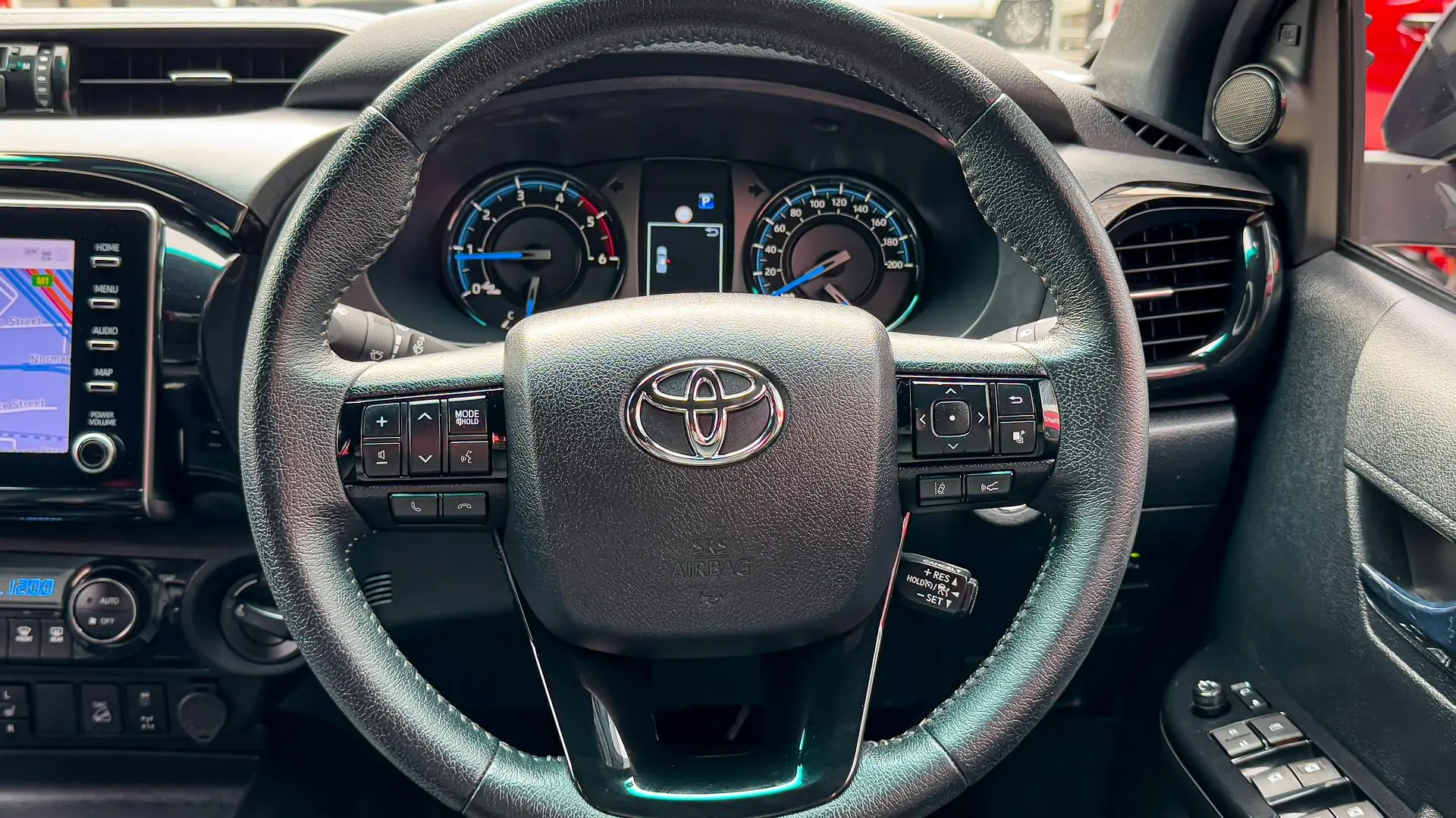 2022 Toyota Hilux Gallery Image 25