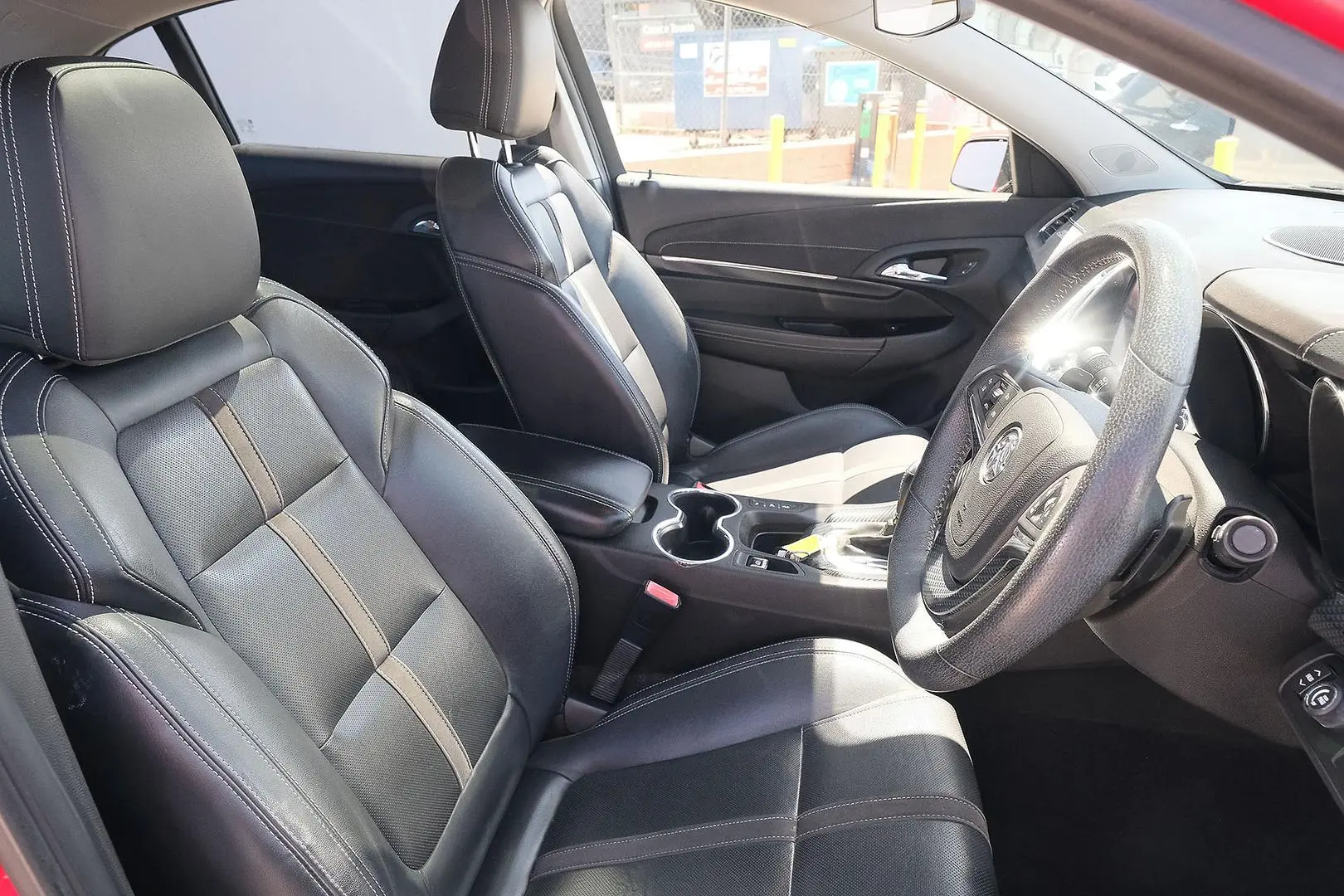 2015 Holden Commodore Gallery Image 14