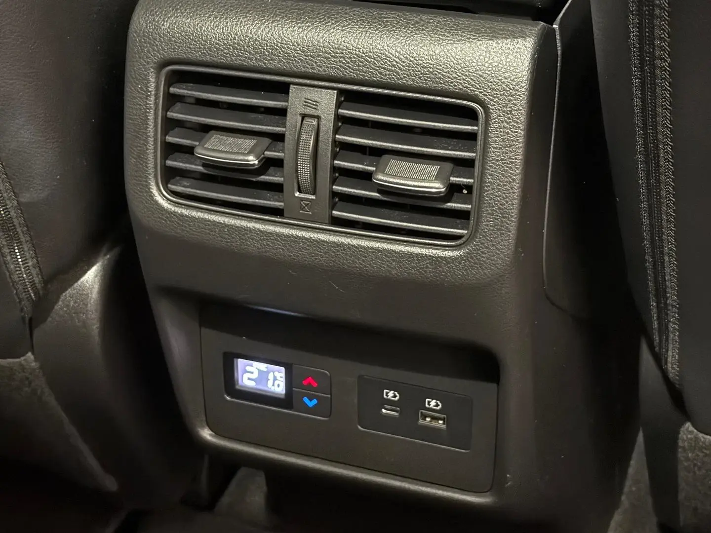 2023 Nissan X-TRAIL Gallery Image 15