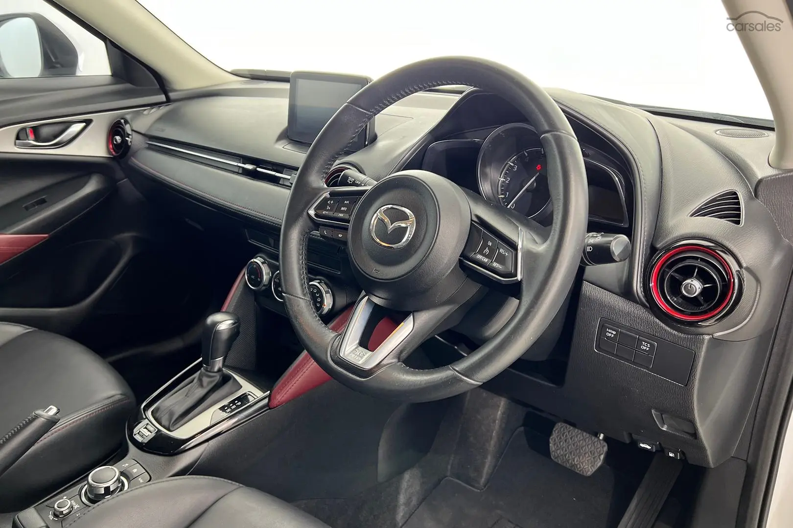 2017 Mazda CX-3 Image 2