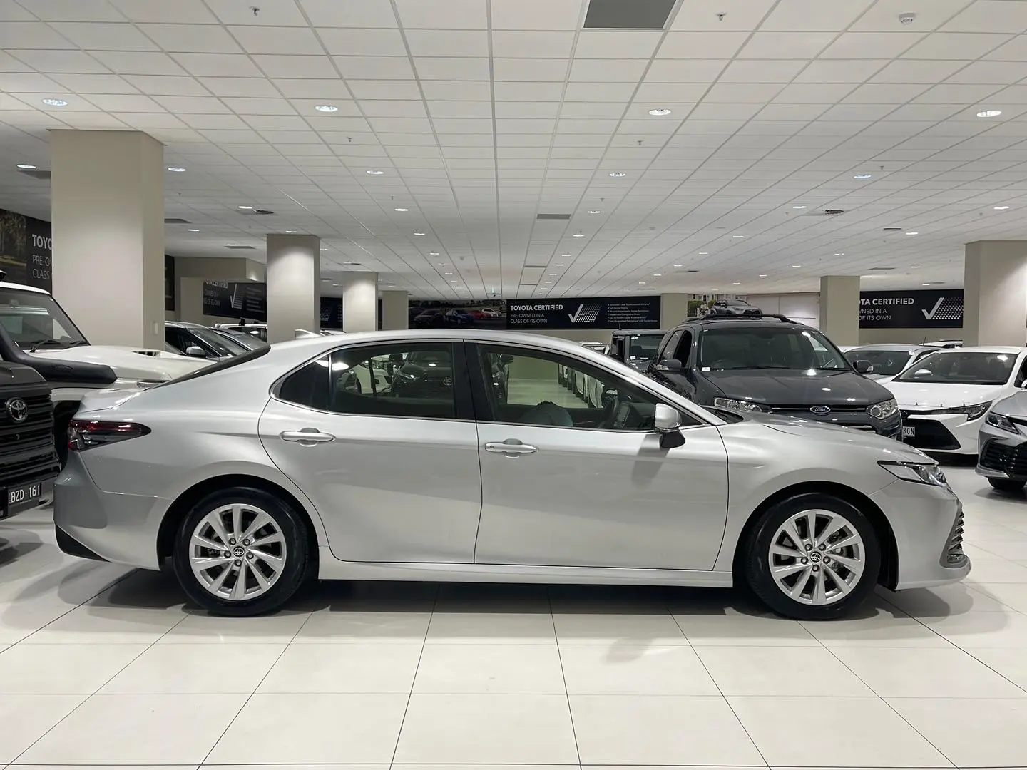 2024 Toyota Camry Gallery Image 2