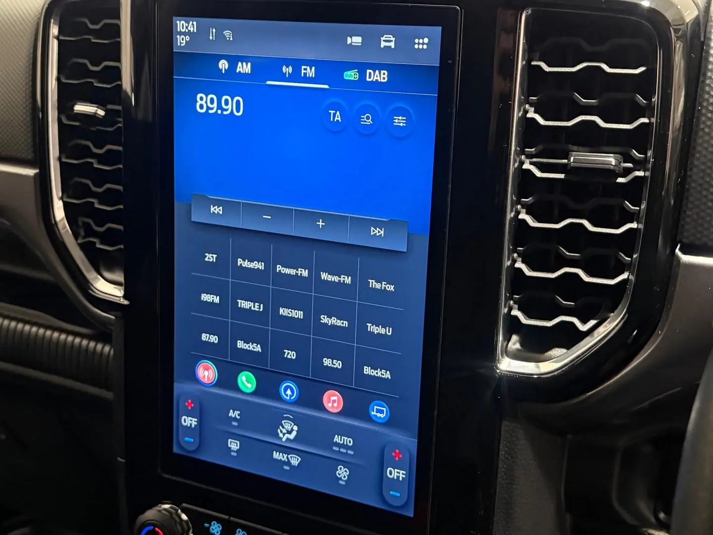 2024 Ford Ranger Gallery Image 18