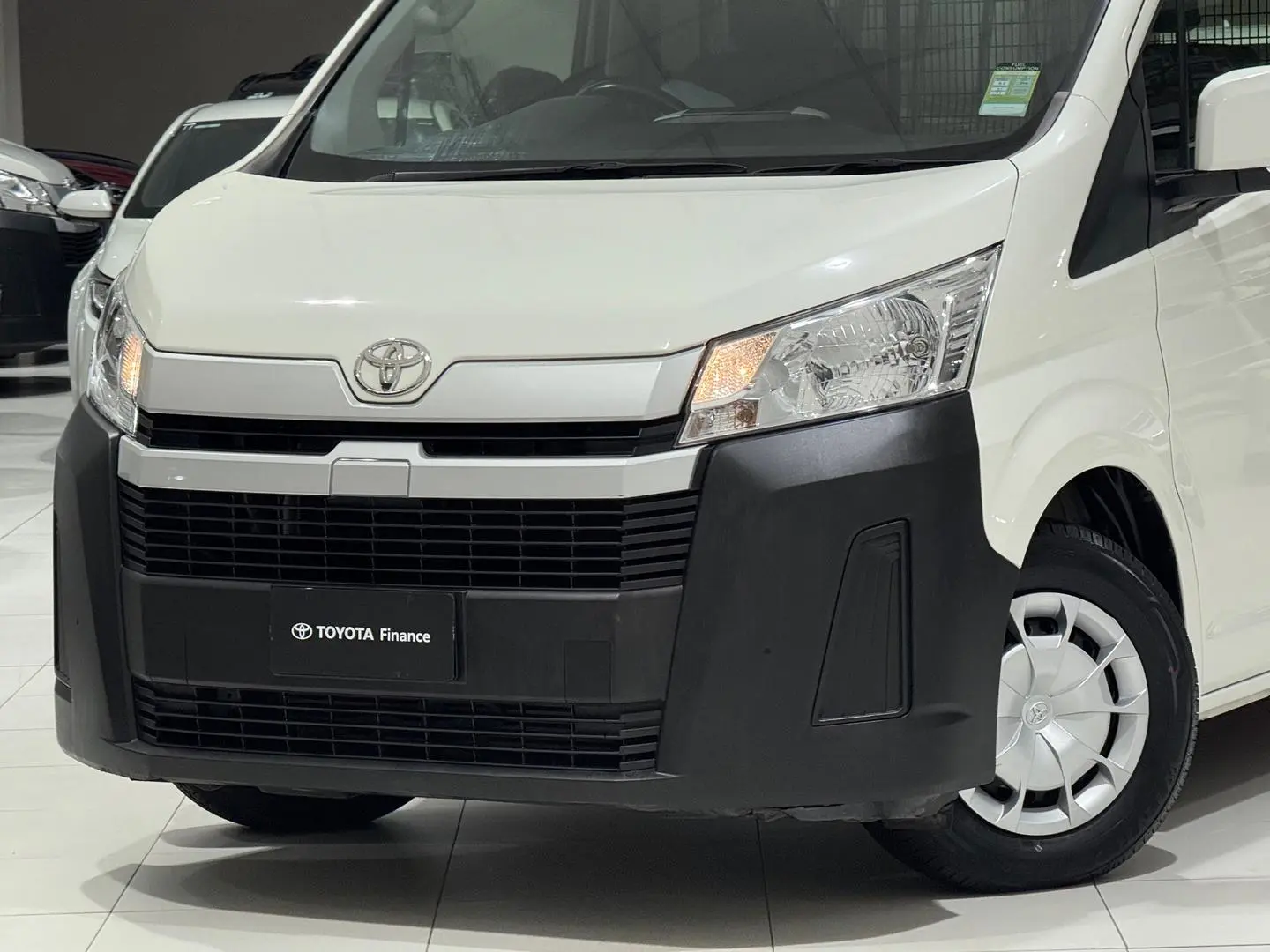 2022 Toyota Hiace Gallery Image 7