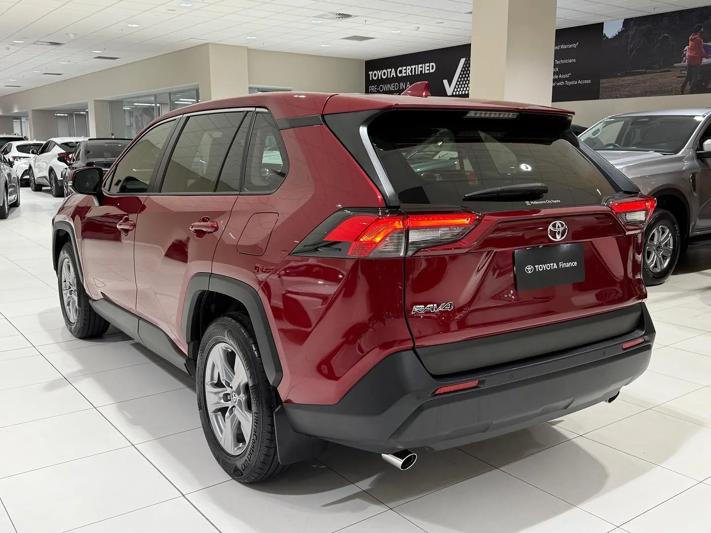 2023 Toyota RAV4 Gallery Image 8