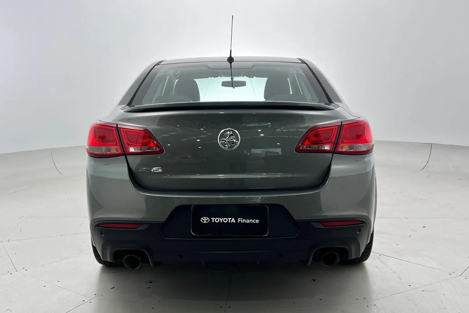 2014 Holden Commodore Gallery Image 6