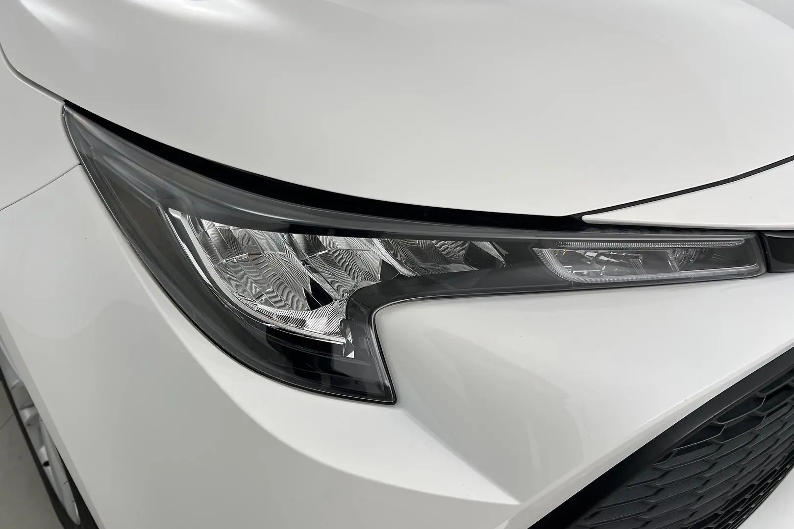 2021 Toyota Corolla Gallery Image 2