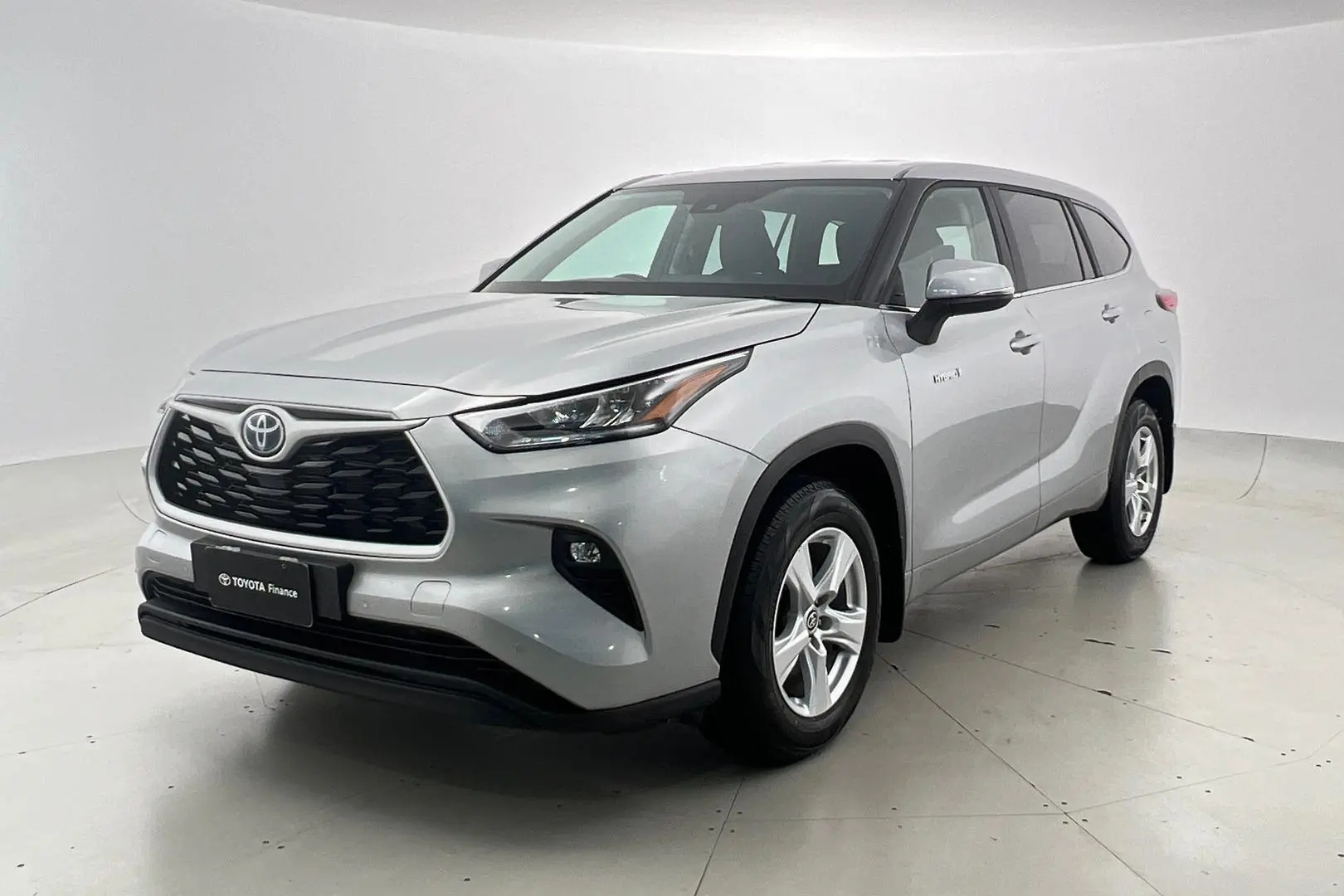 2023 Toyota Kluger Gallery Image 2
