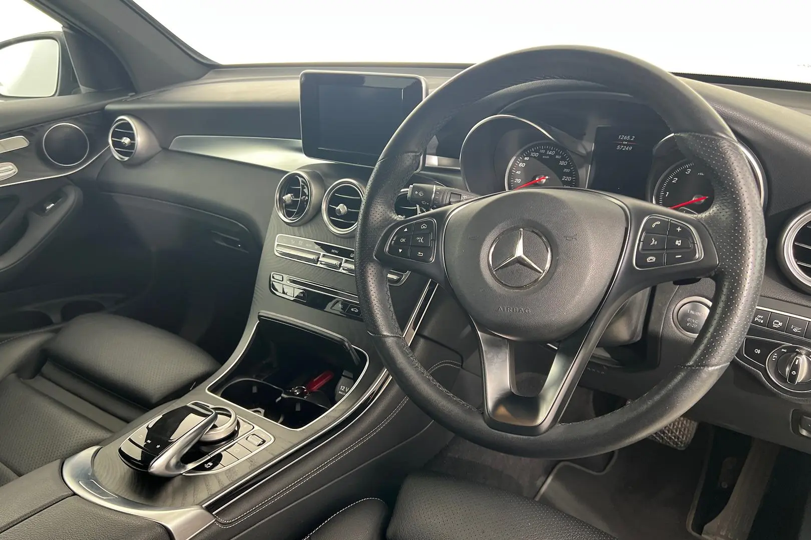 2019 Mercedes-Benz Glc-Class Gallery Image 13