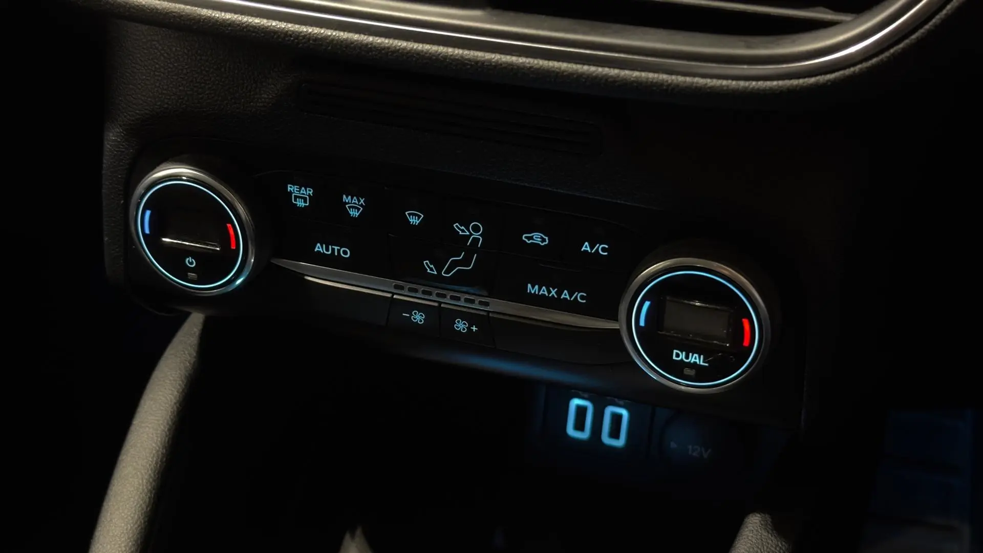 2021 Ford Escape Gallery Image 16