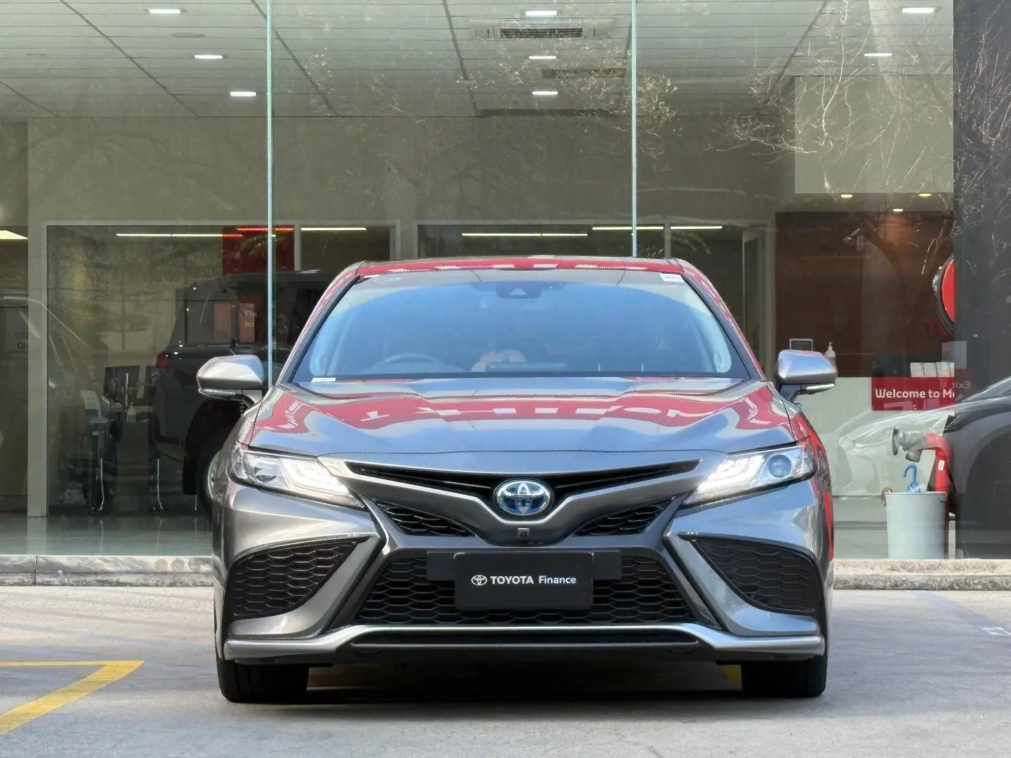 2023 Toyota Camry Gallery Image 8