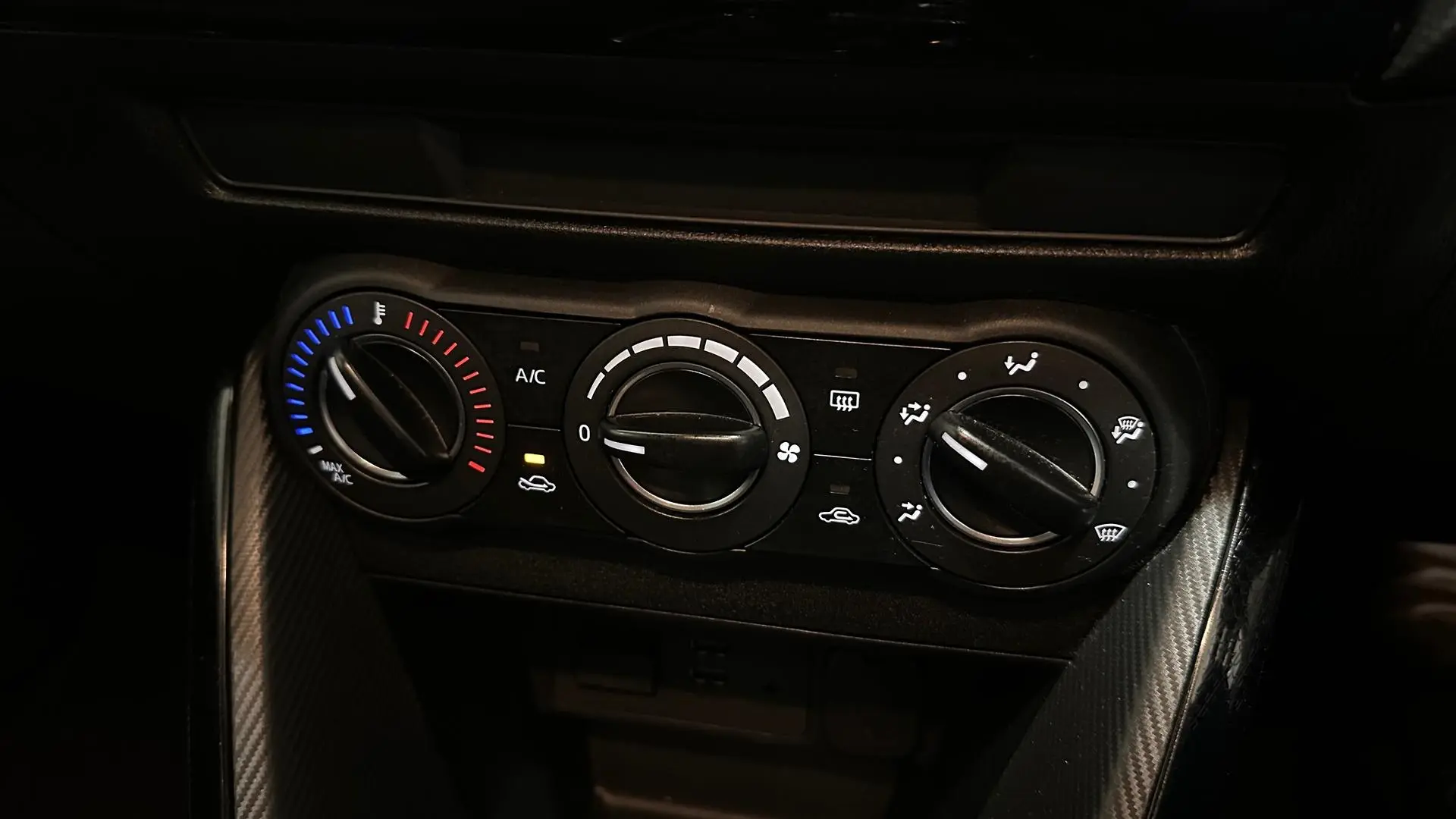 2019 Mazda 2 Gallery Image 16