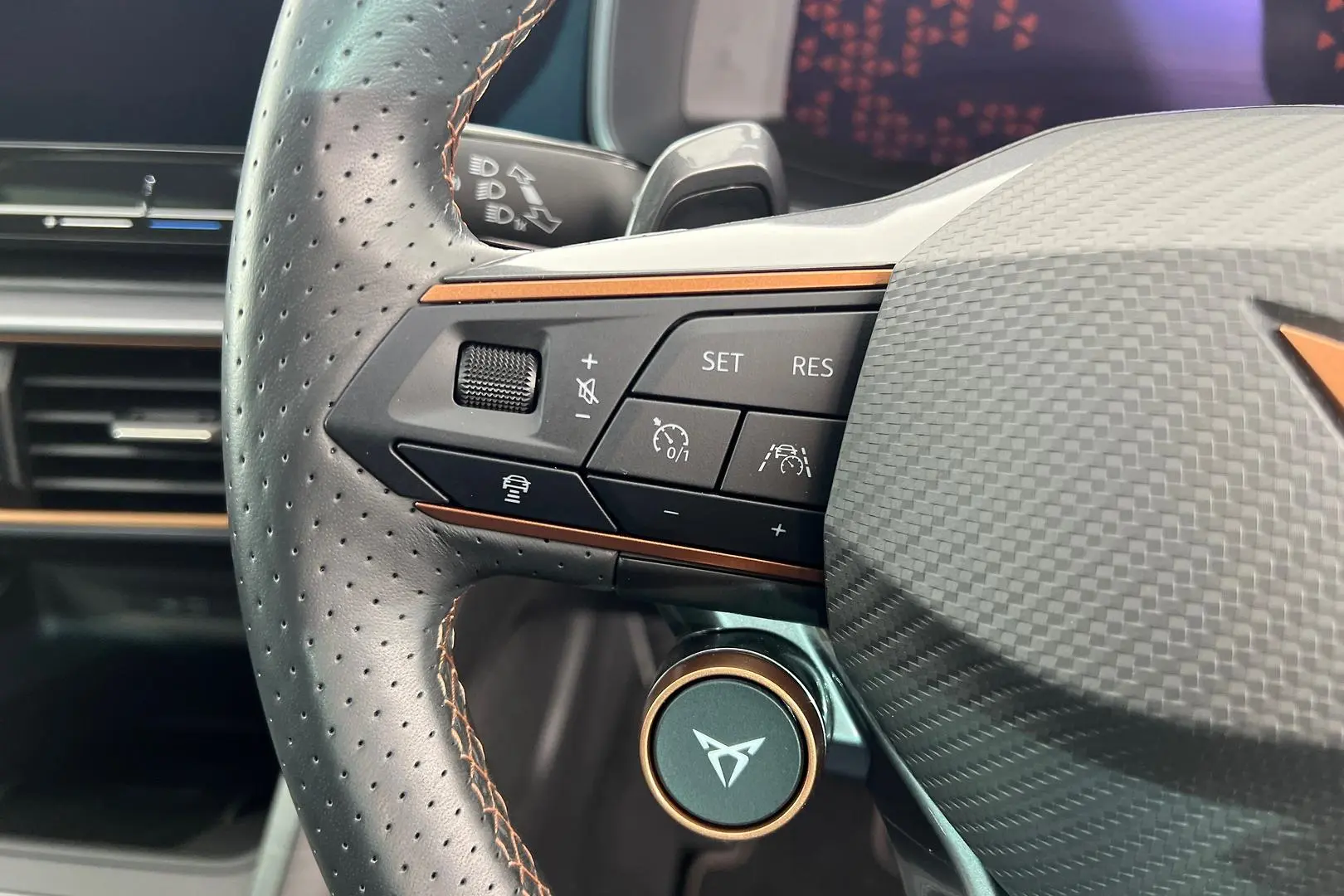2022 CUPRA Formentor Gallery Image 17