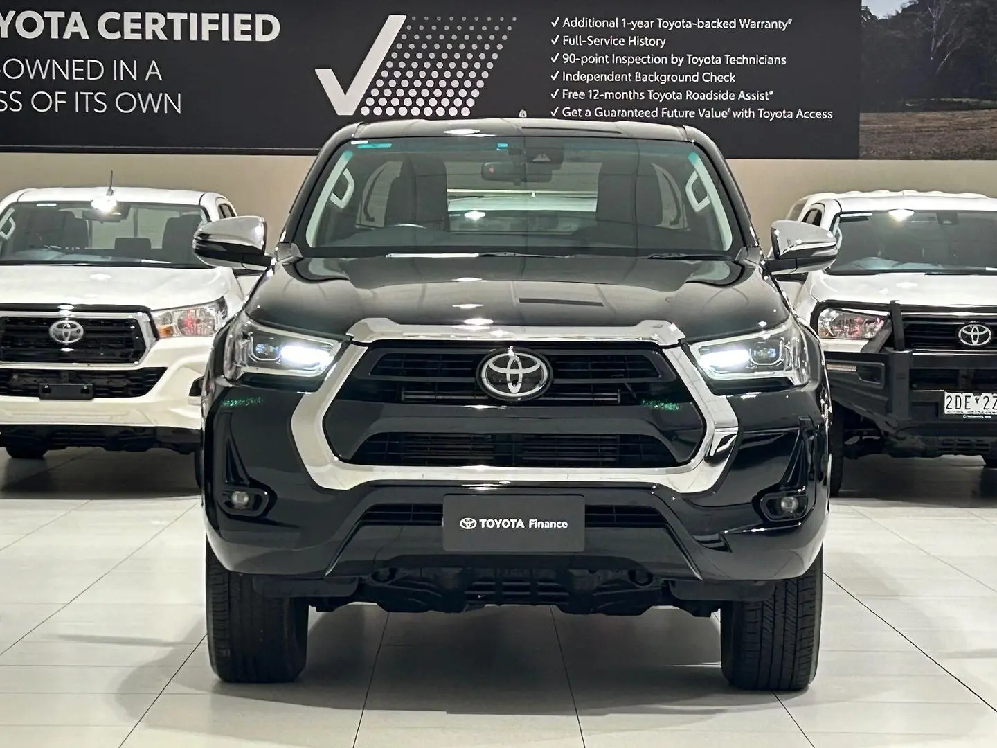 2023 Toyota Hilux Gallery Image 4