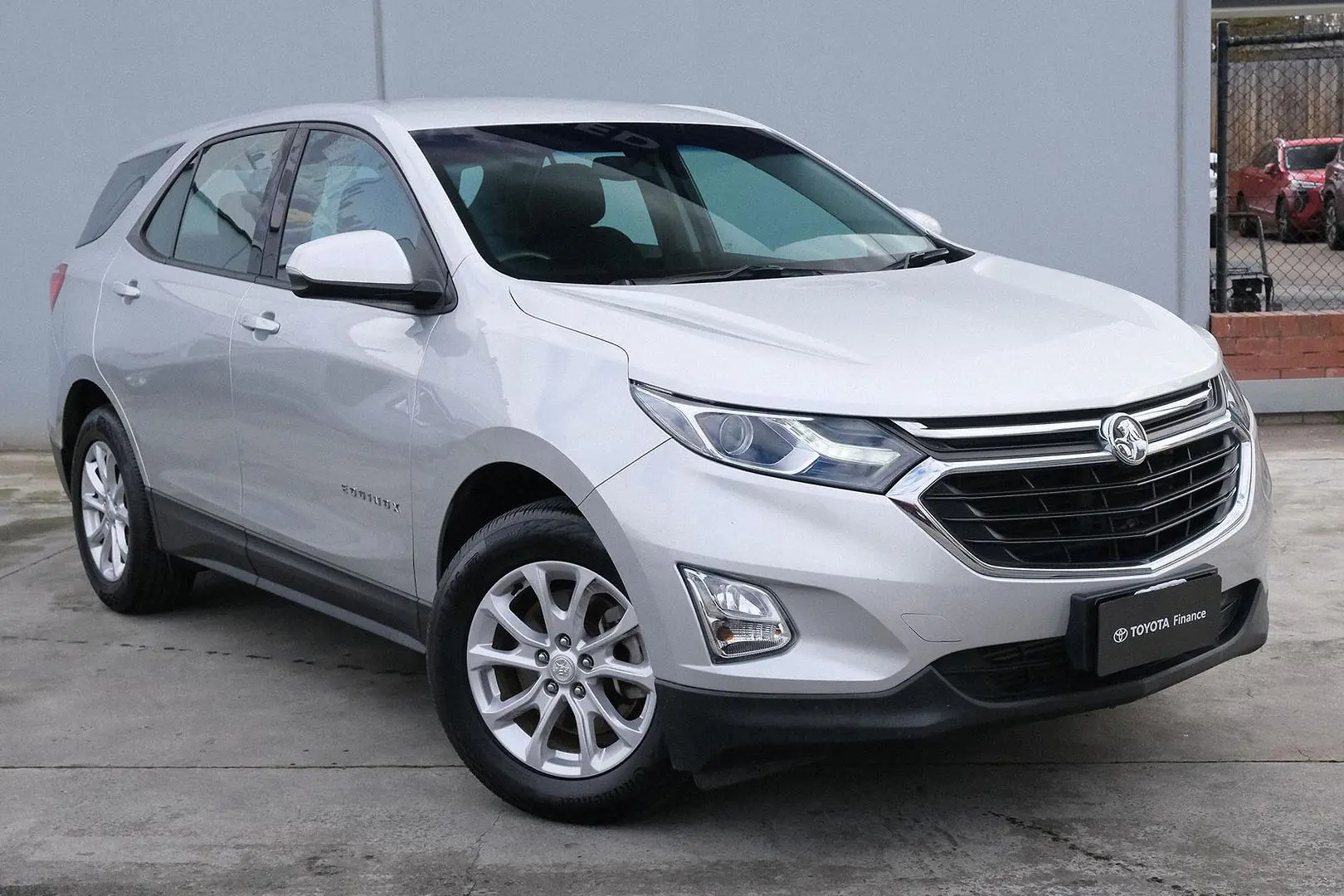 2017 Holden Equinox Gallery Image 1