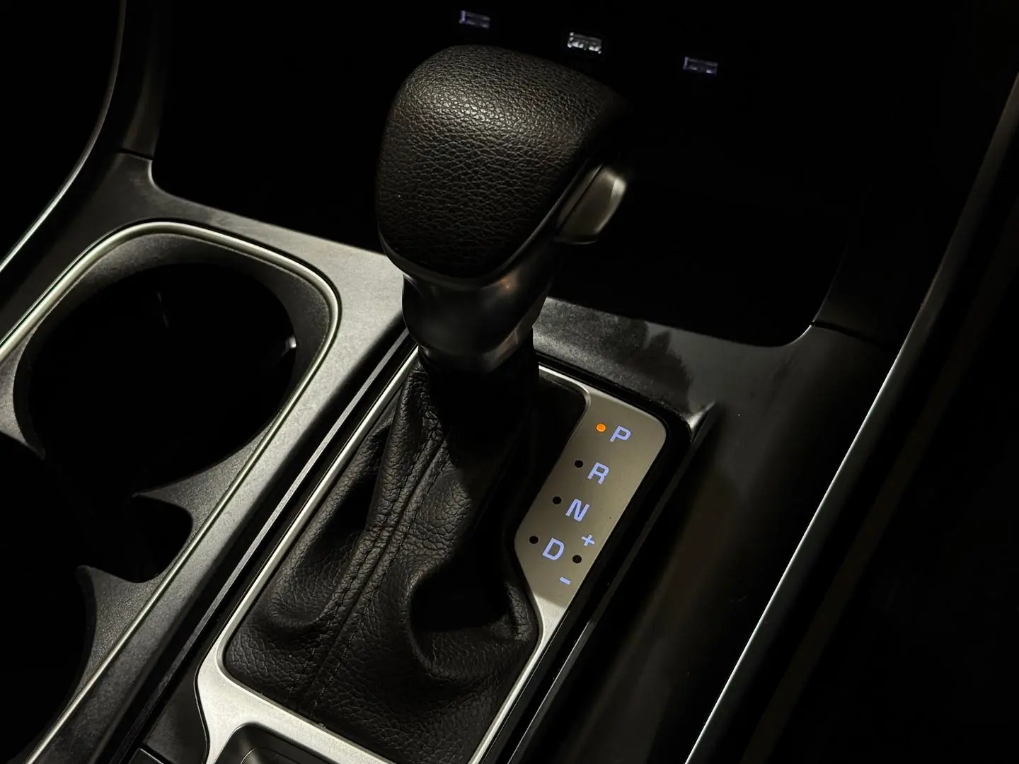2021 Kia Carnival Gallery Image 21