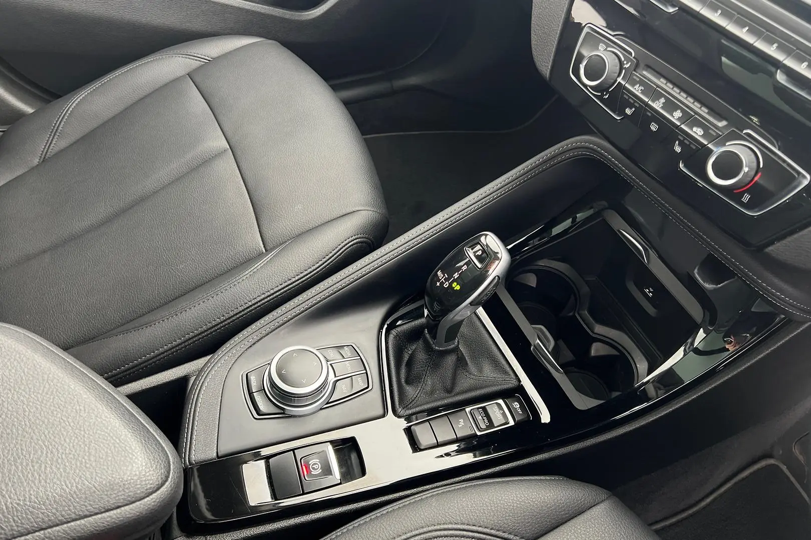 2021 BMW X1 Gallery Image 15