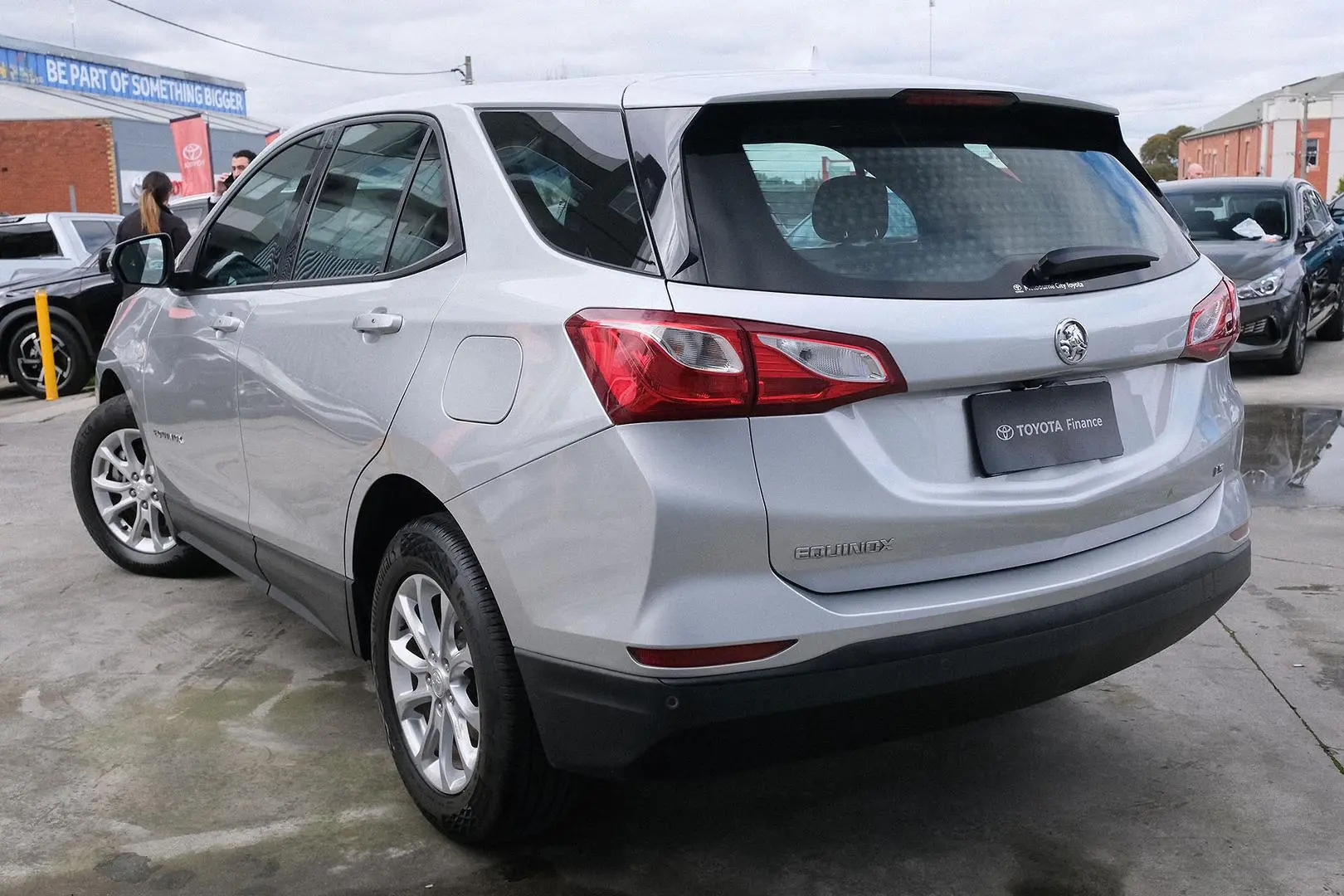 2017 Holden Equinox Gallery Image 2