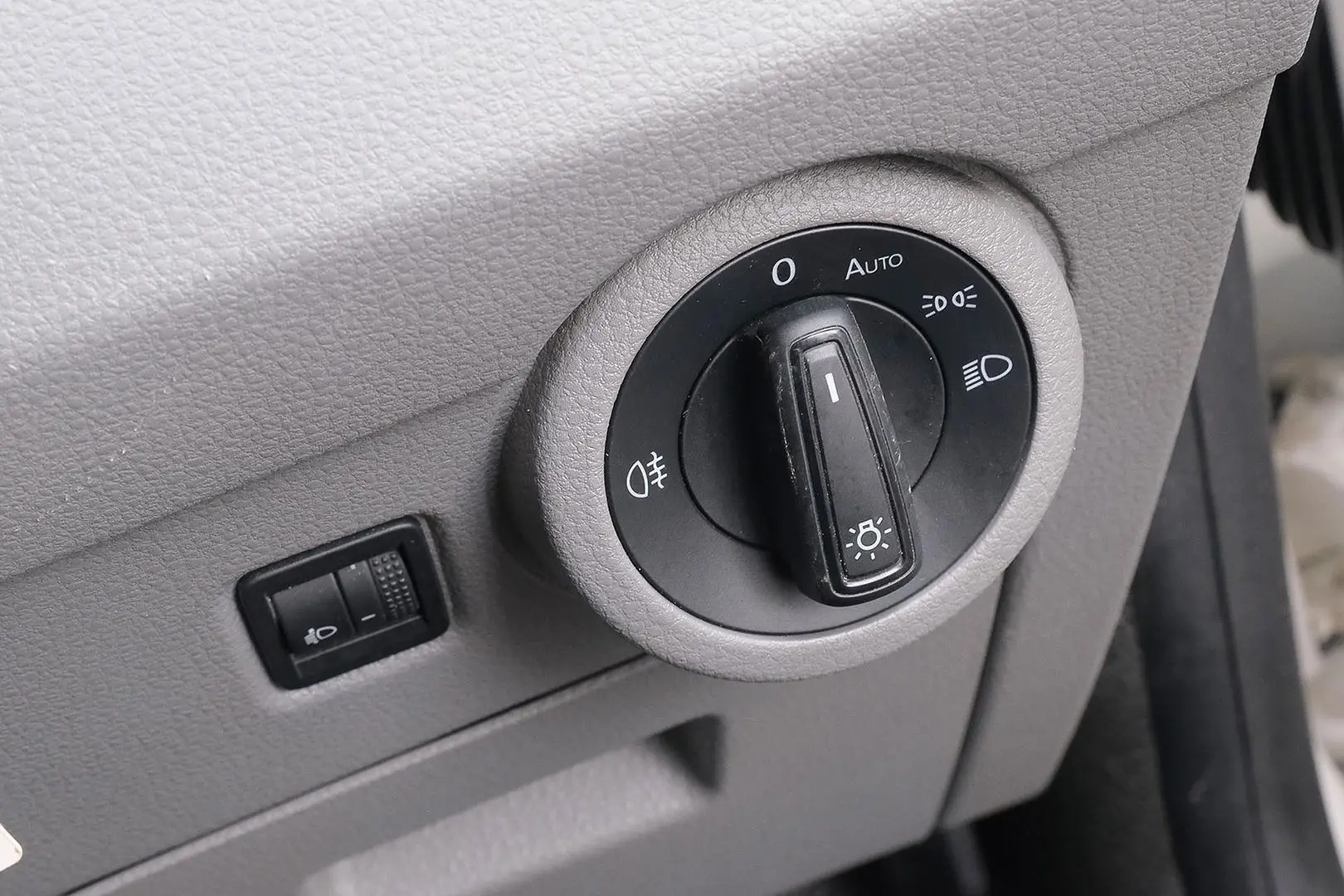 2022 Volkswagen Transporter Gallery Image 21