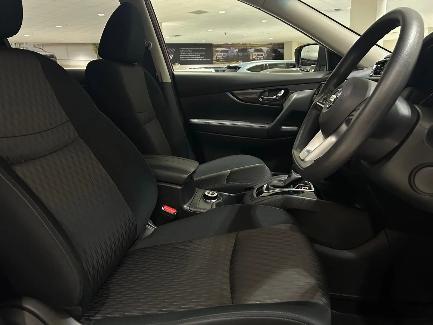 2020 Nissan X-TRAIL Gallery Image 13