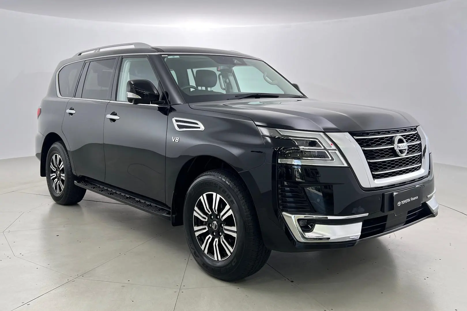 2020 Nissan Patrol Gallery Image 1