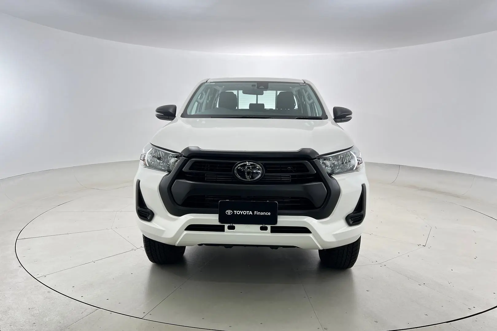 2023 Toyota Hilux Gallery Image 3