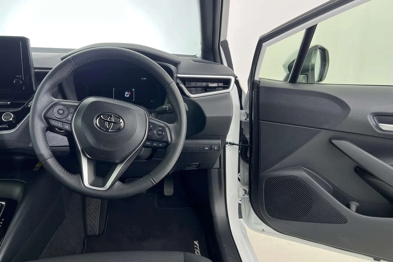 2024 Toyota Corolla Gallery Image 11