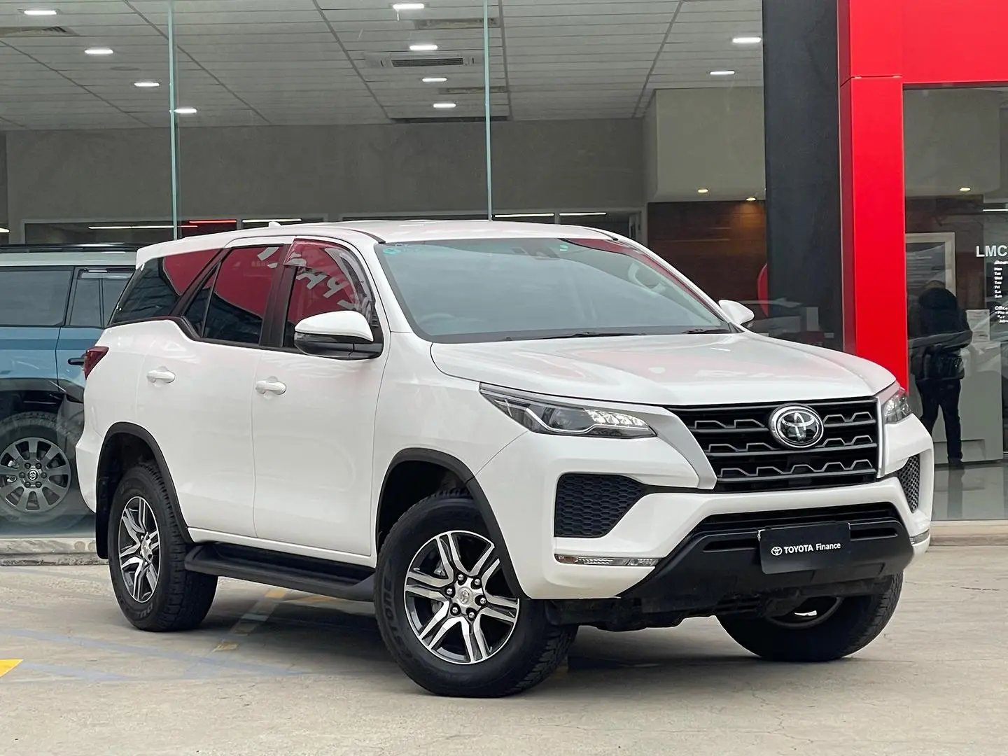 2021 Toyota Fortuner Gallery Image 1