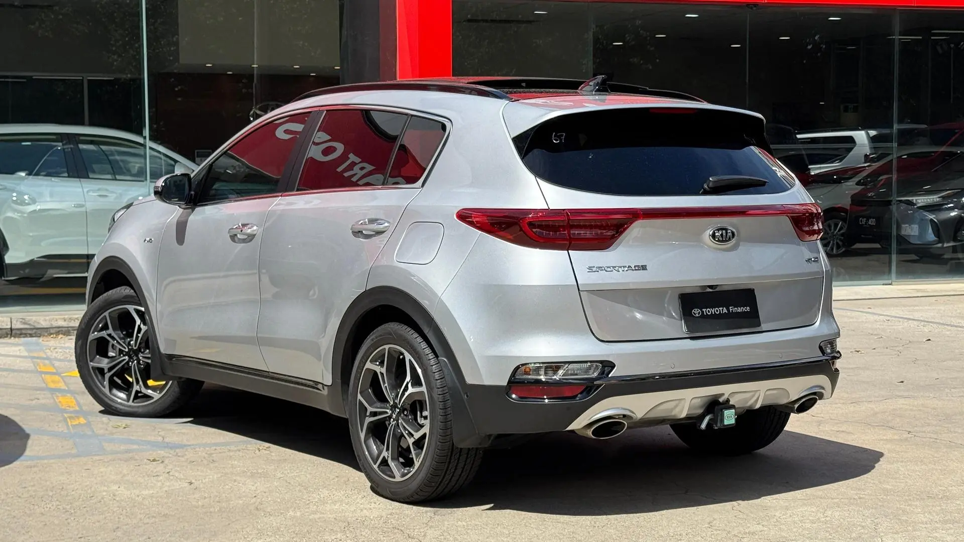 2021 Kia Sportage Gallery Image 2