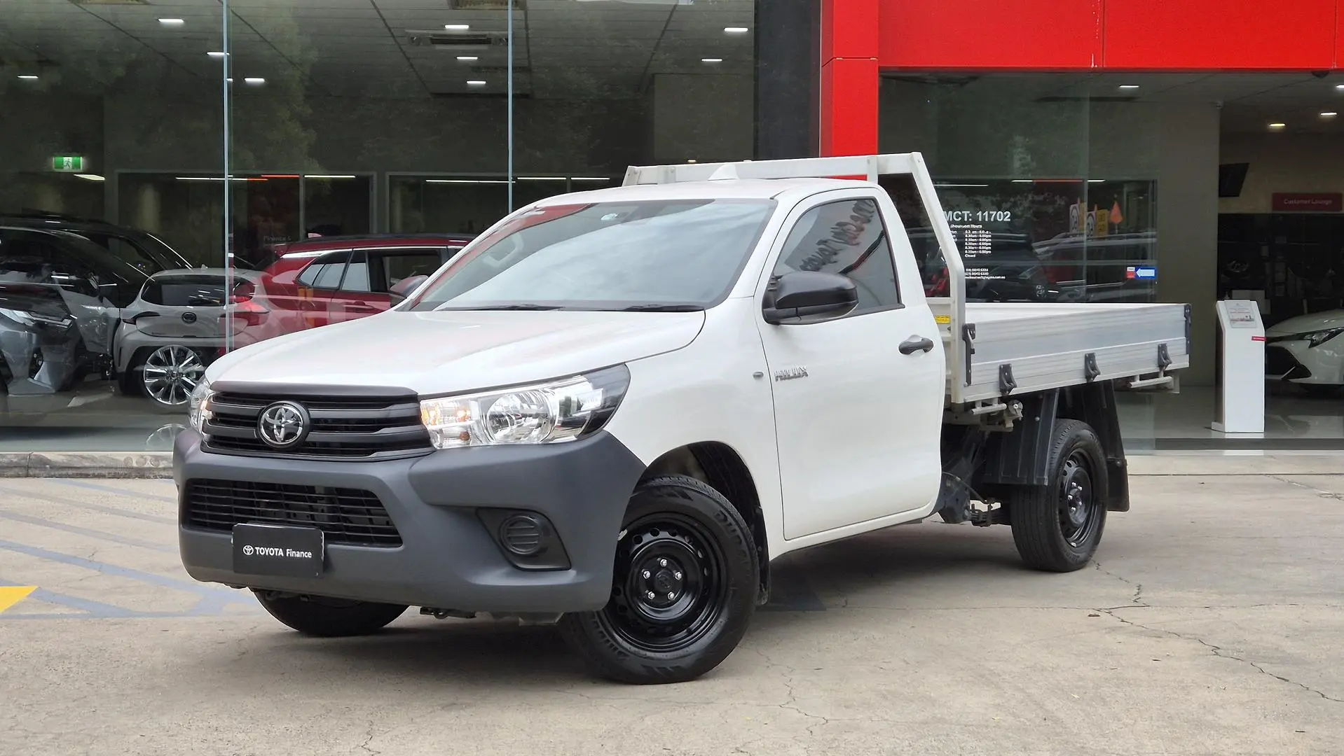 2023 Toyota Hilux Gallery Image 8