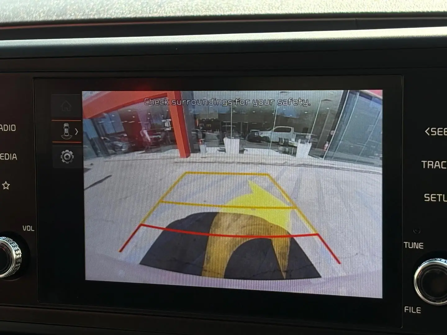 2022 Kia Carnival Gallery Image 15