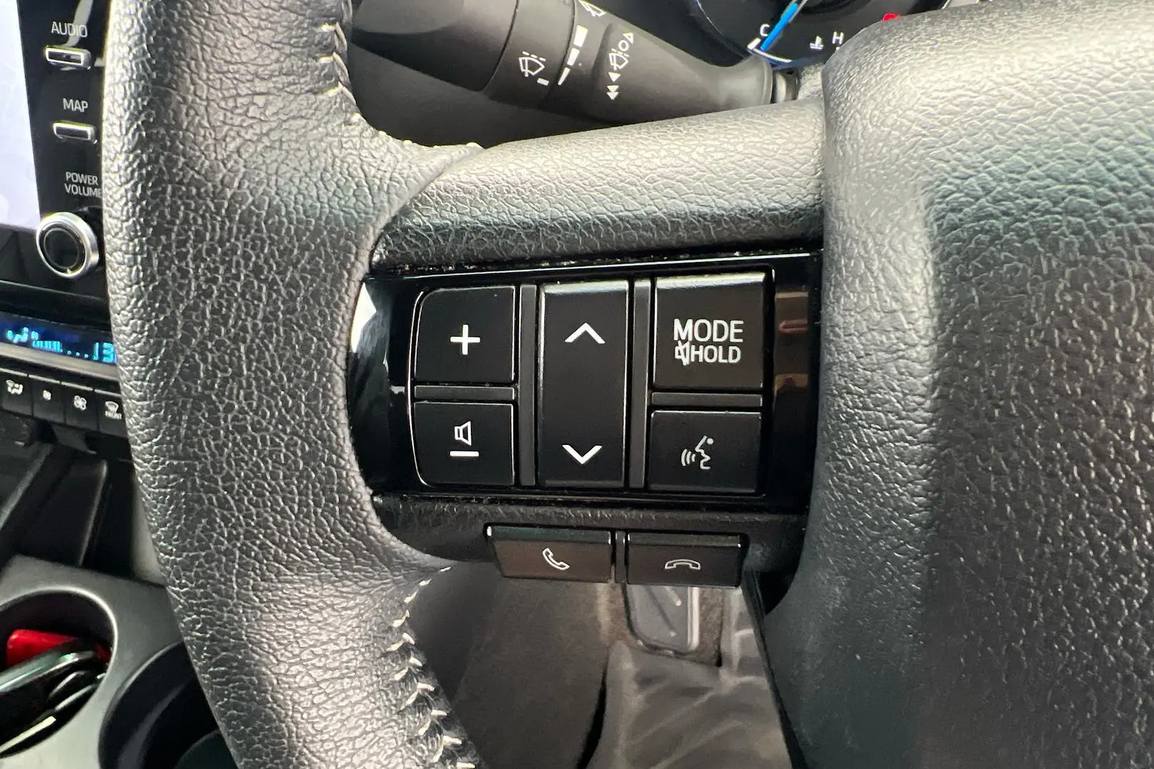 2022 Toyota Hilux Gallery Image 16