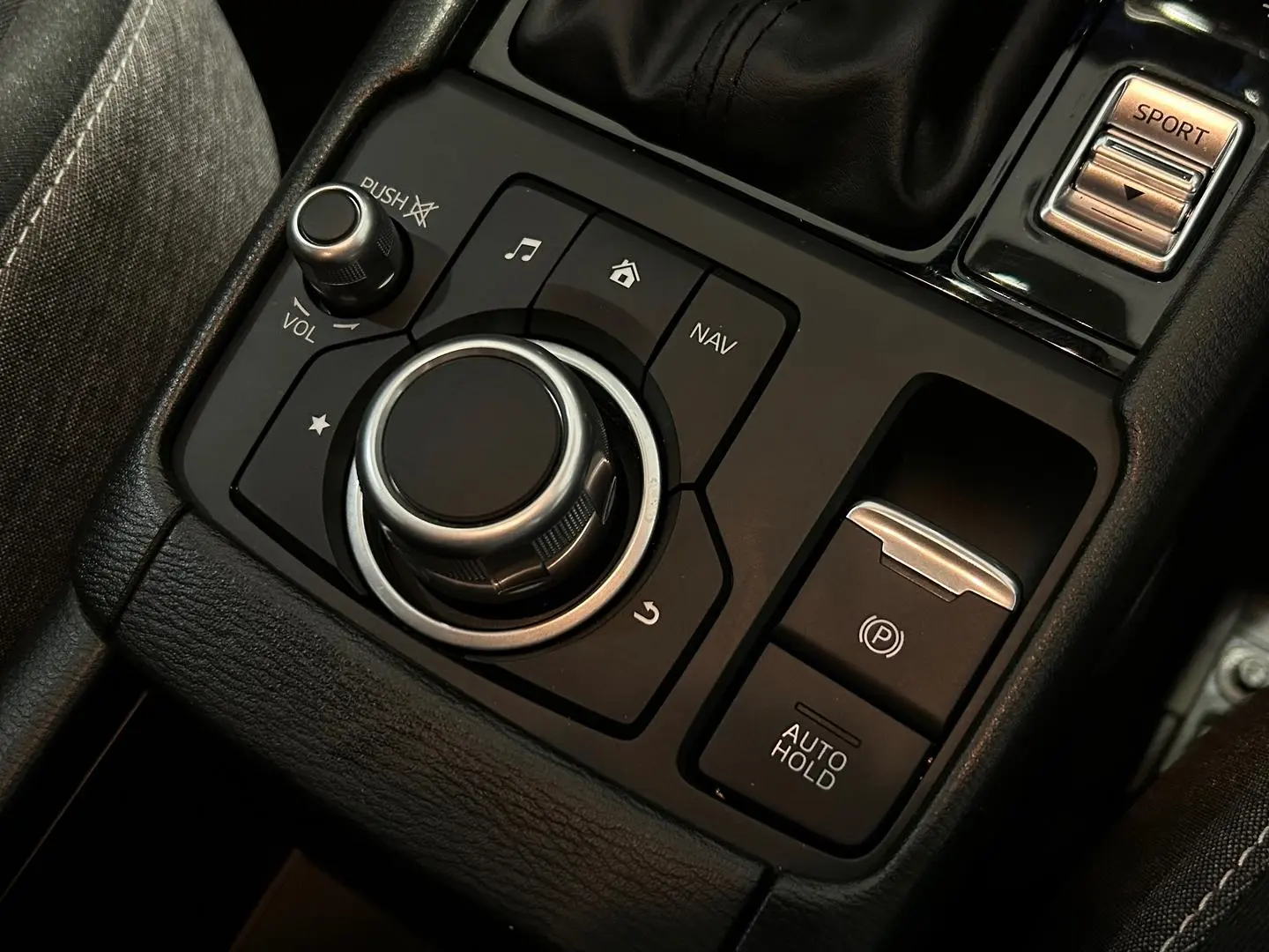 2024 Mazda CX-3 Gallery Image 17