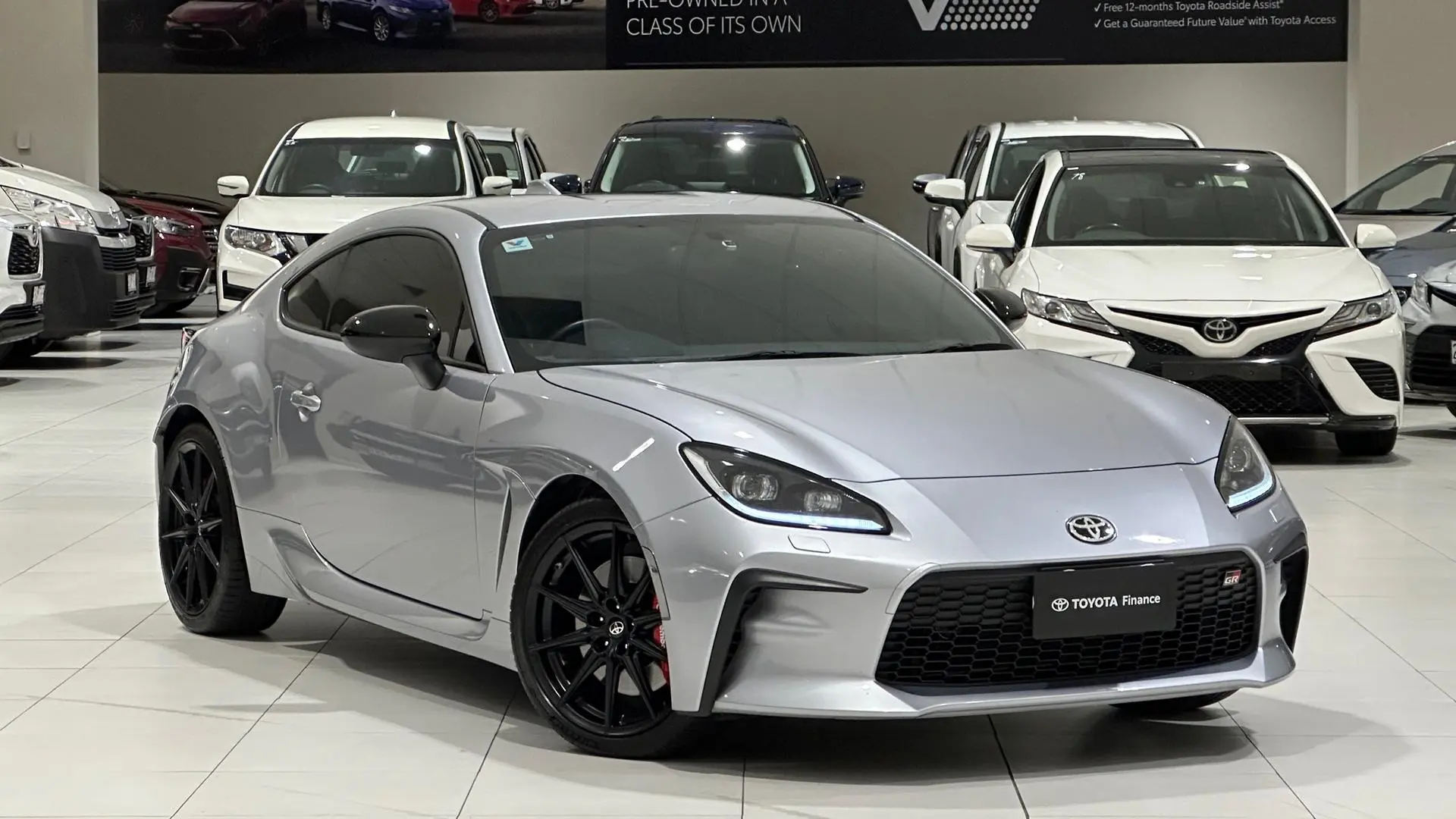 2024 Toyota GR86 Gallery Image 1