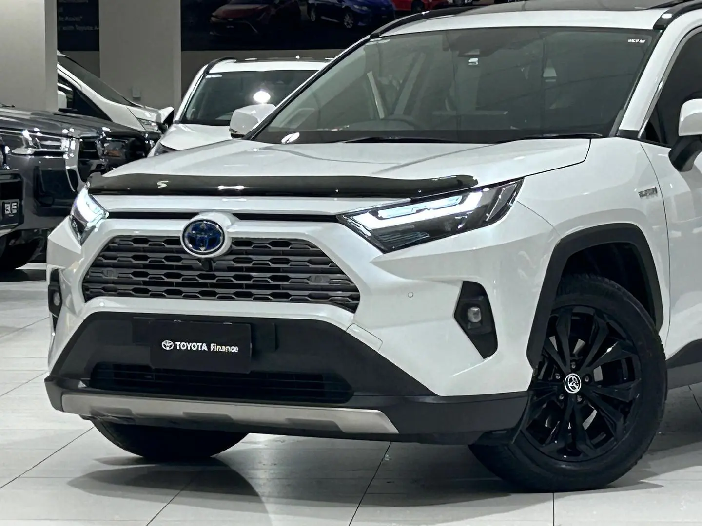 2024 Toyota RAV4 Gallery Image 7
