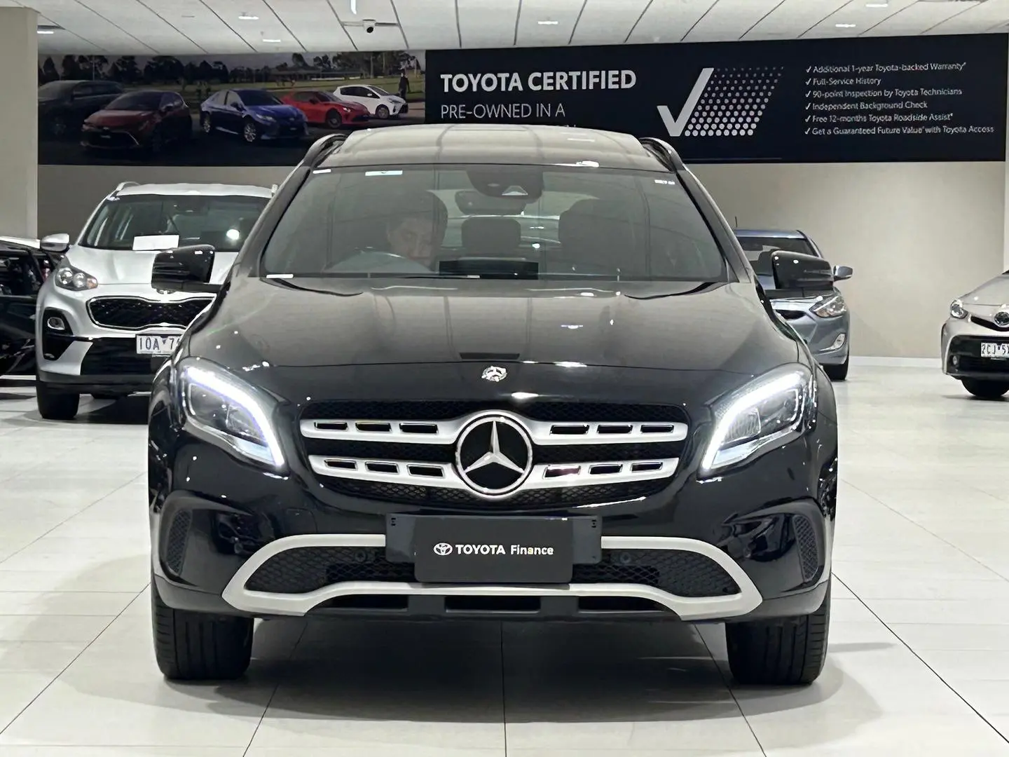 2019 Mercedes-Benz GLA-Class Gallery Image 4