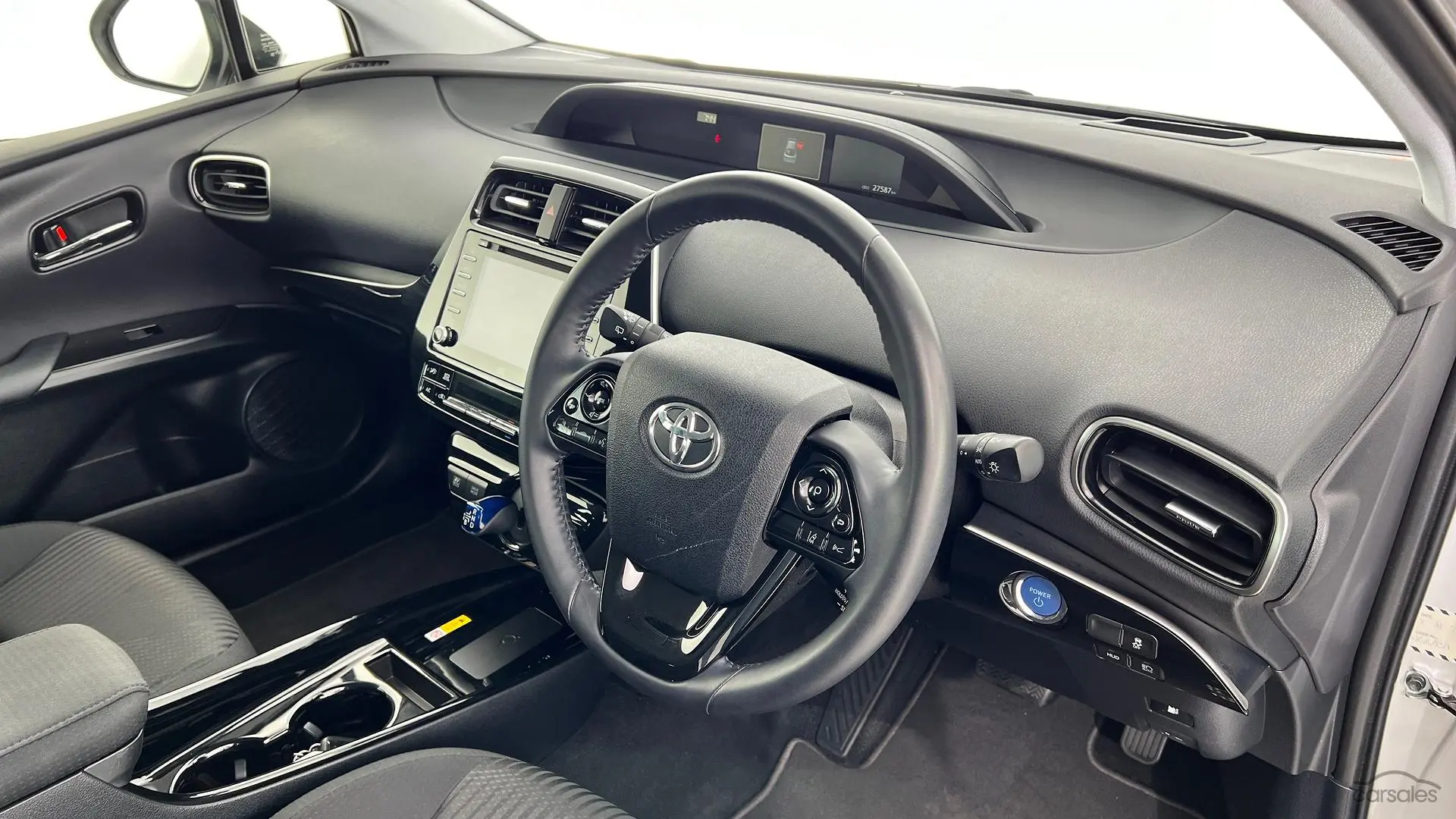 2020 Toyota Prius Image 11