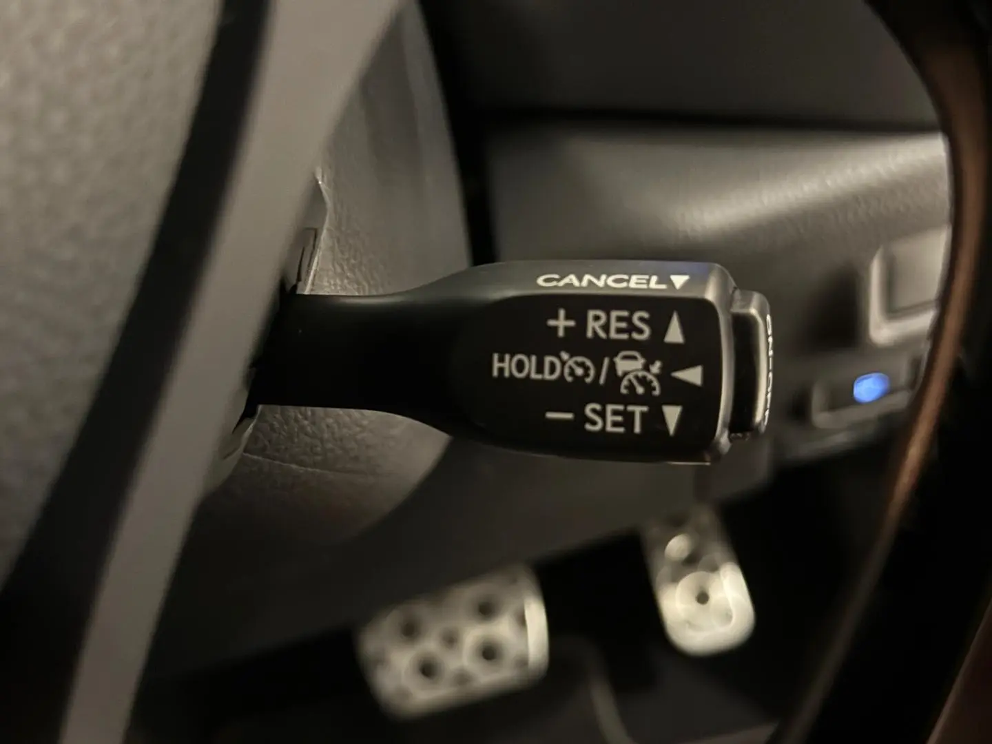 2021 Toyota C-HR Gallery Image 24