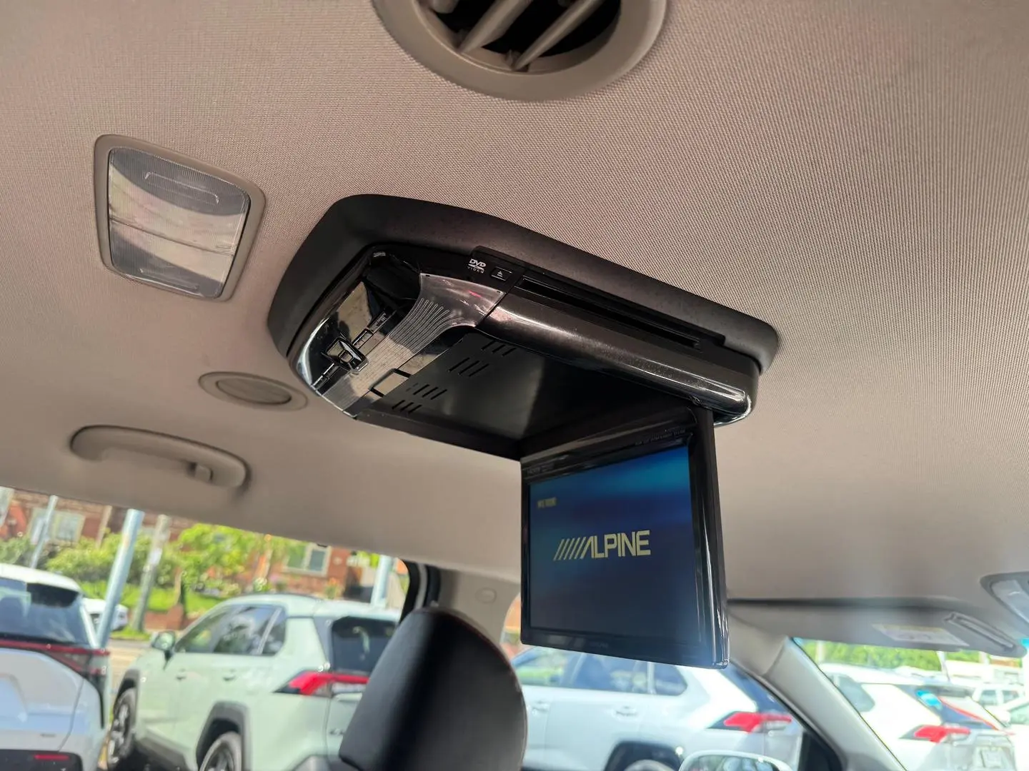 2019 Kia Carnival Gallery Image 24