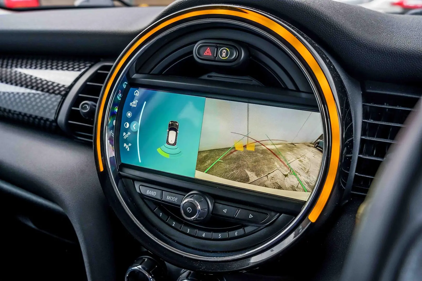 2019 MINI Hatch Gallery Image 16