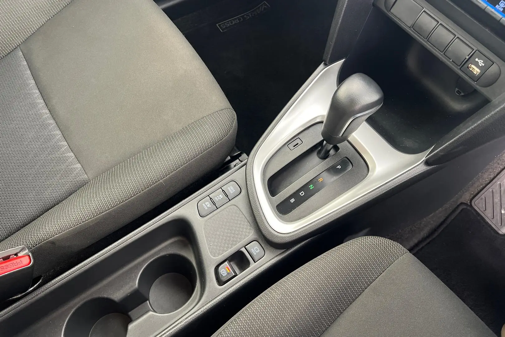 2024 Toyota Yaris Cross Gallery Image 13