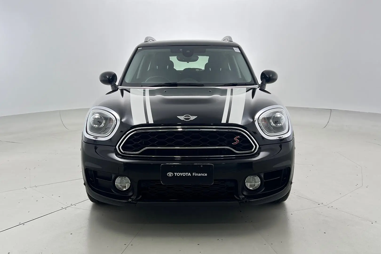 2017 MINI Countryman Gallery Image 7