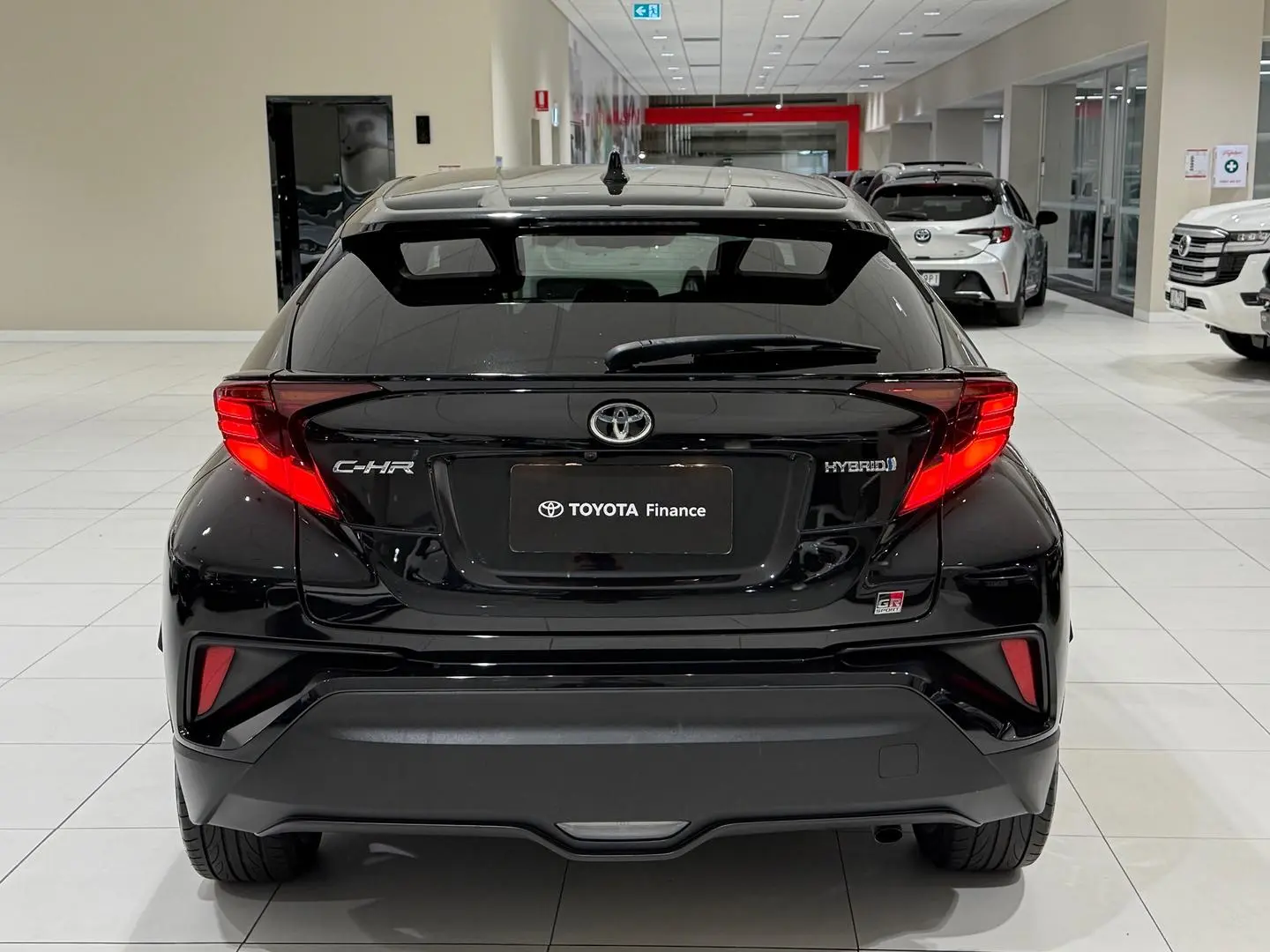 2021 Toyota C-HR Gallery Image 9