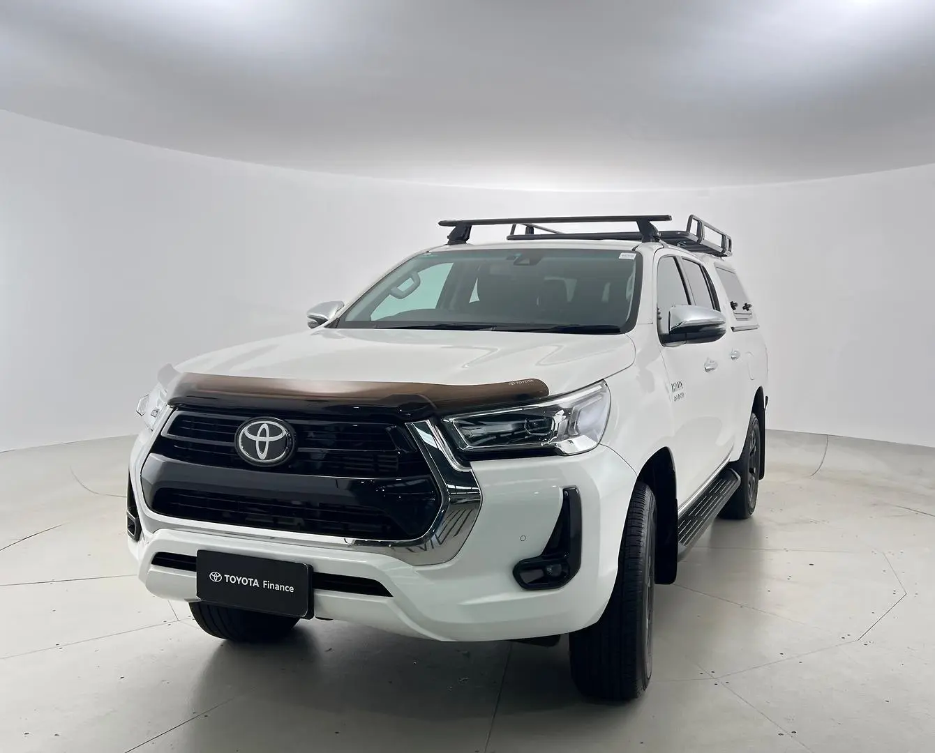 2022 Toyota Hilux Gallery Image 8