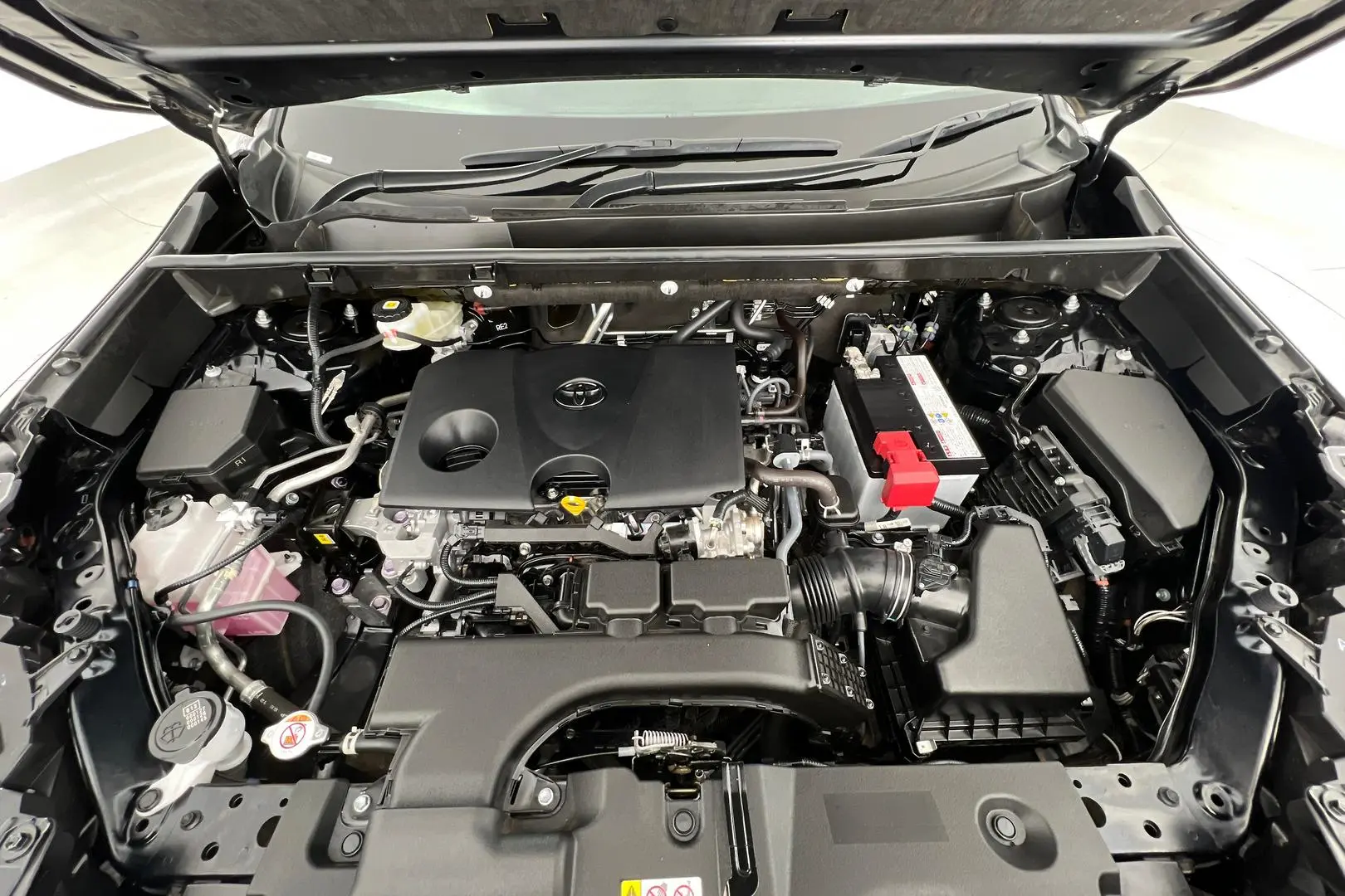 2021 Toyota RAV4 Gallery Image 24