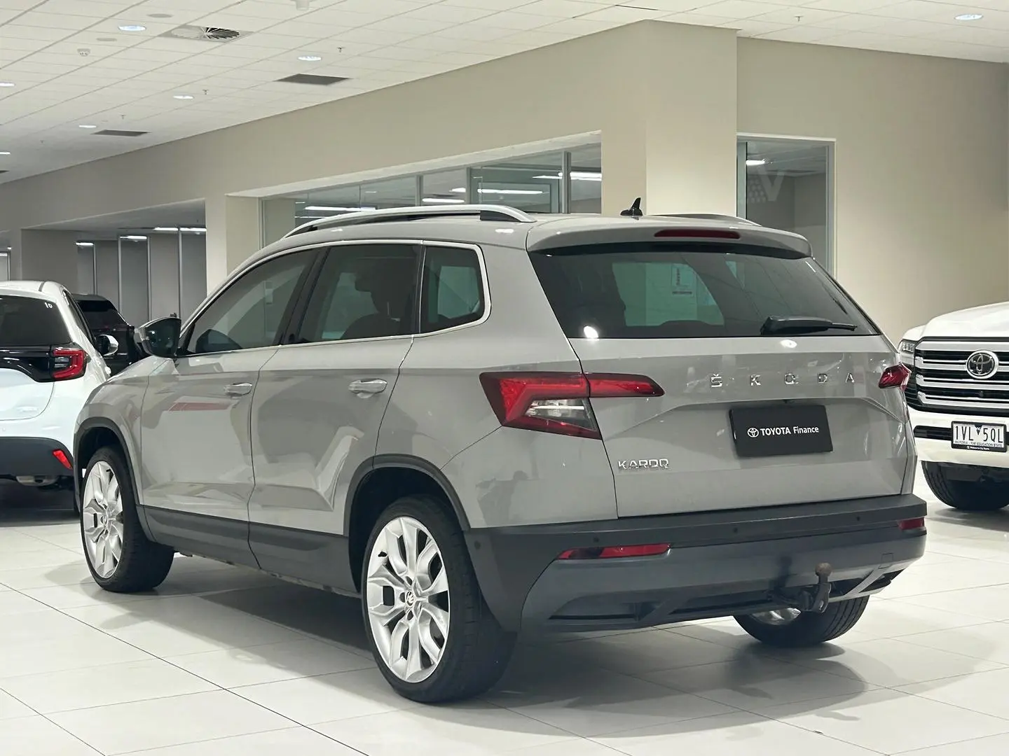 2021 SKODA Karoq Gallery Image 8