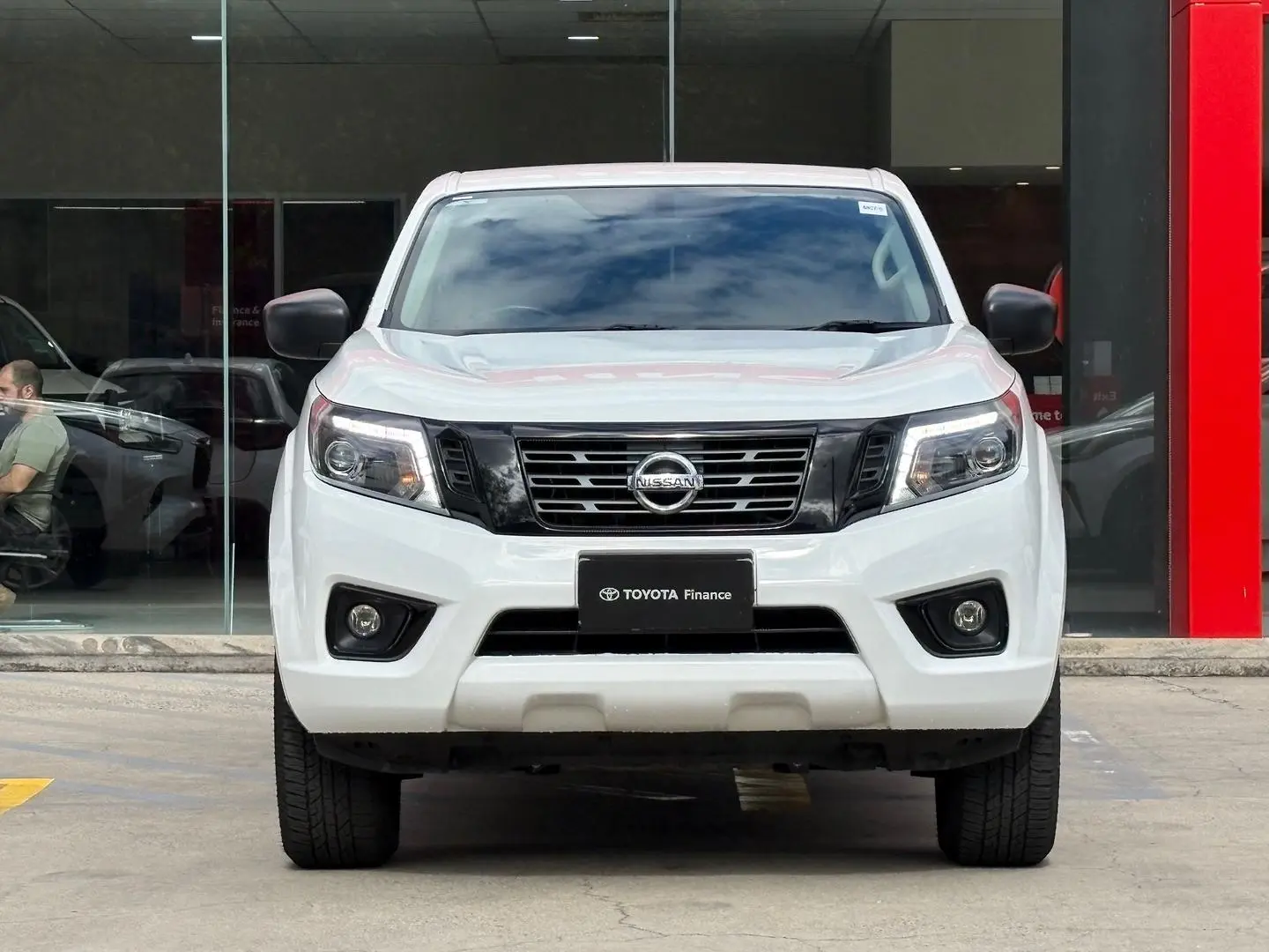 2020 Nissan Navara Gallery Image 7