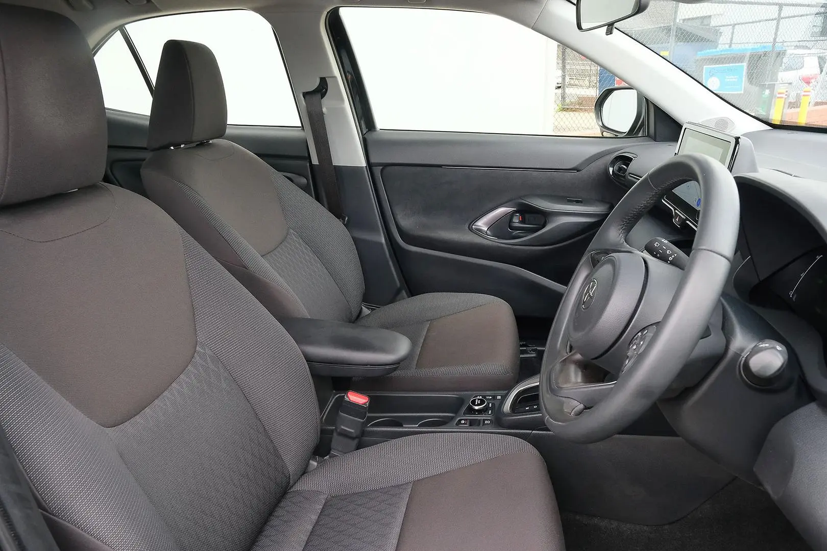 2024 Toyota Yaris Cross Gallery Image 13